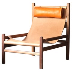 Chaise pendante en cuir Bridle