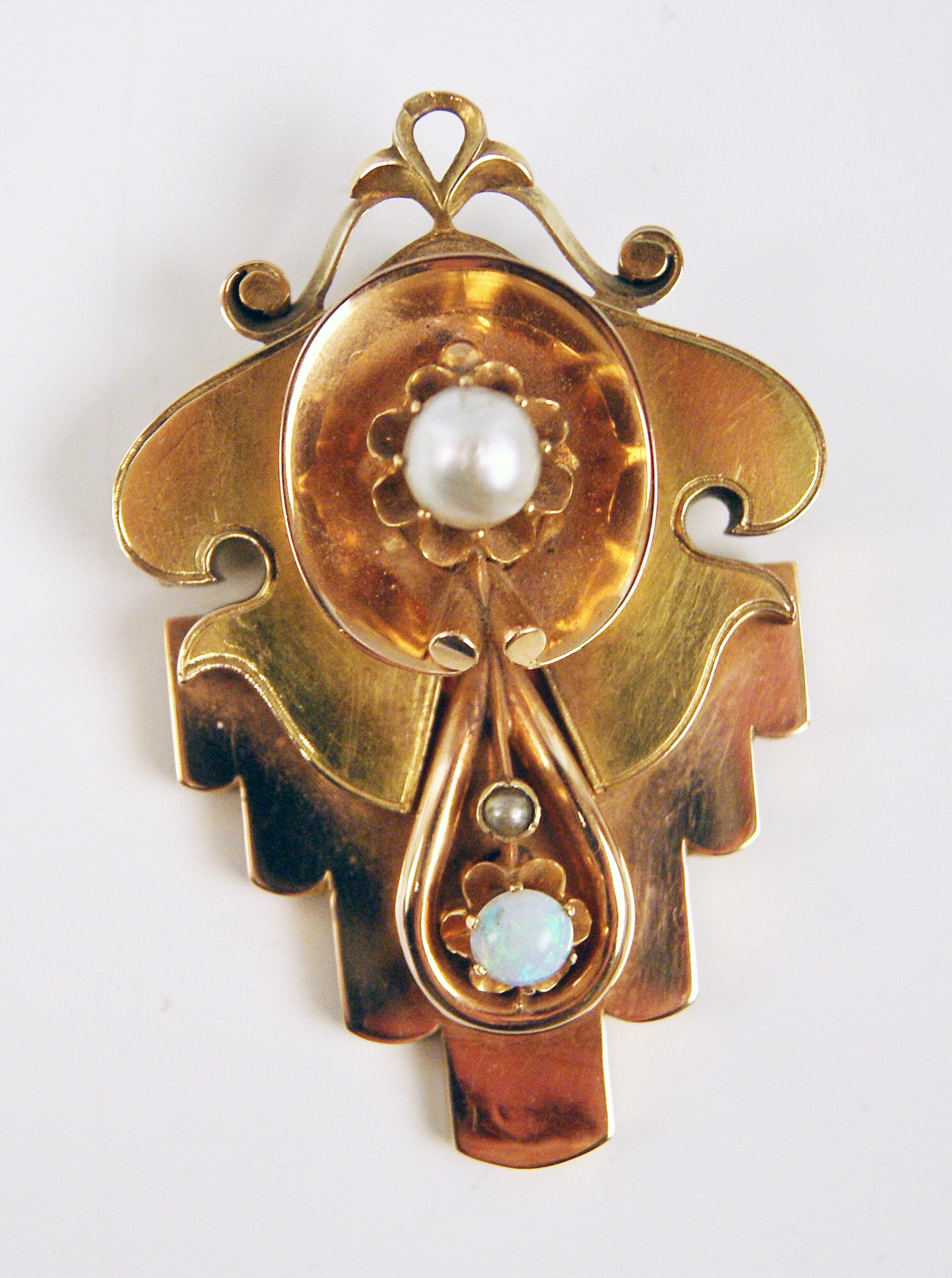 Anhänger-Brosche Gold 585 Zwei Perlen eine Opal Biedermeier-Periode Wien um 1850 (Hochviktorianisch) im Angebot