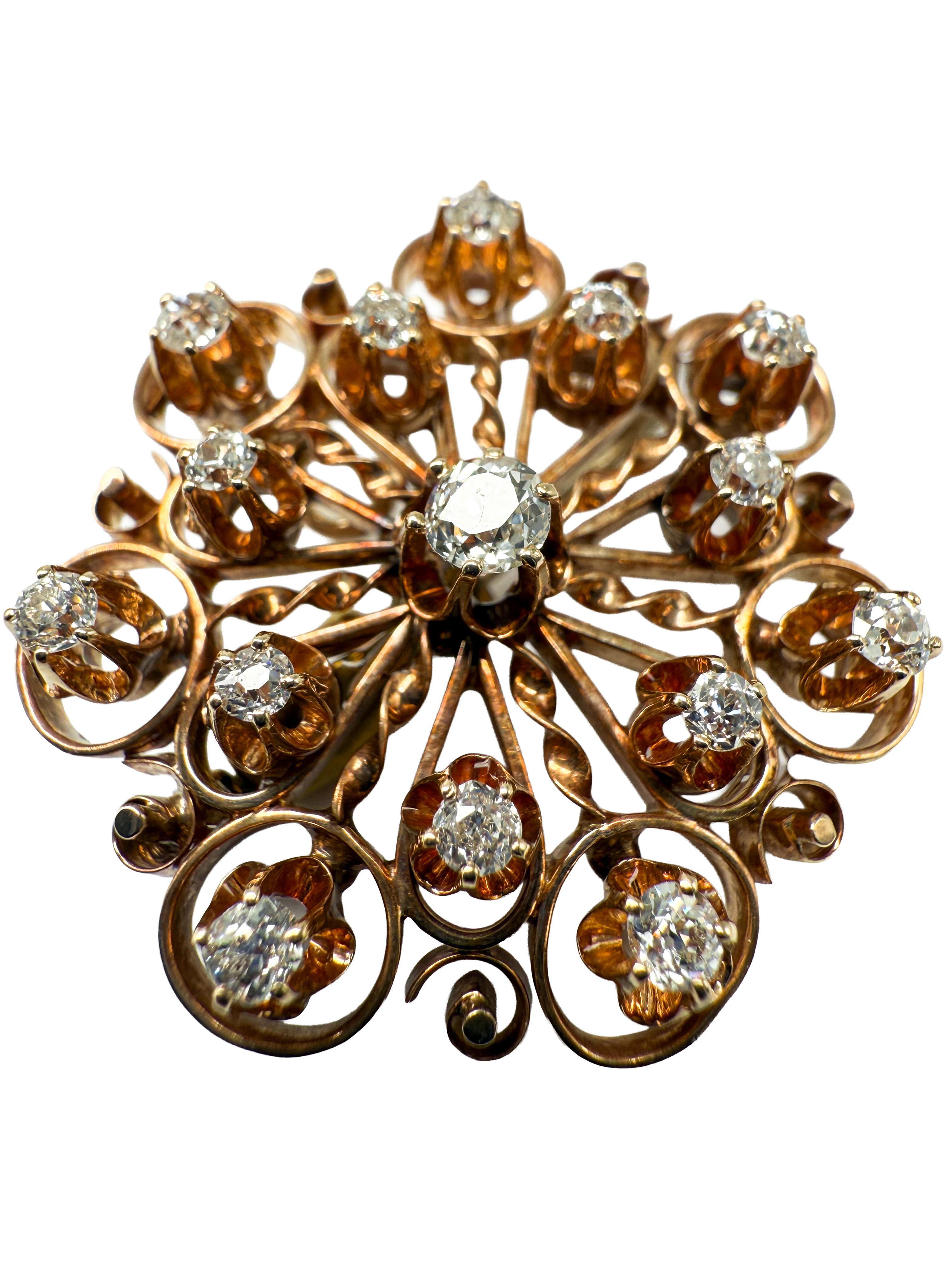 Pendant/Brooch in 14k Yellow Gold with Diamonds In Good Condition For Sale In Berlin, DE