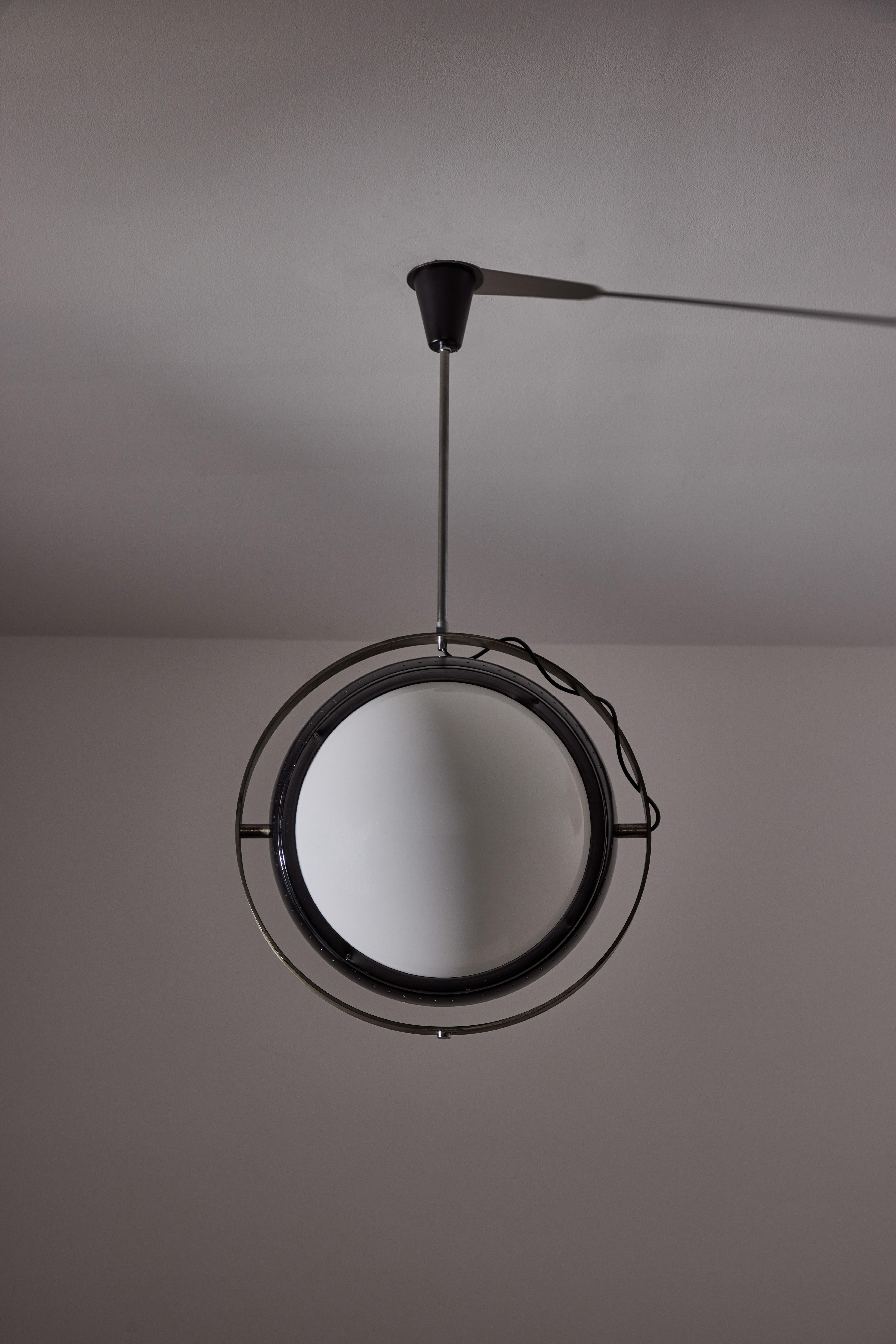 Pendant by Oscar Torlasco 3