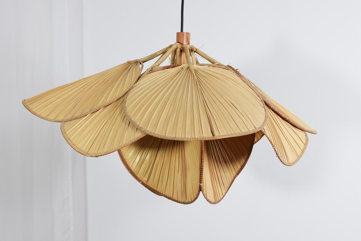 Pendant / chandelier Uchiwa by Ingo Maurer Ricepaper, bamboo Germany, 1960s.