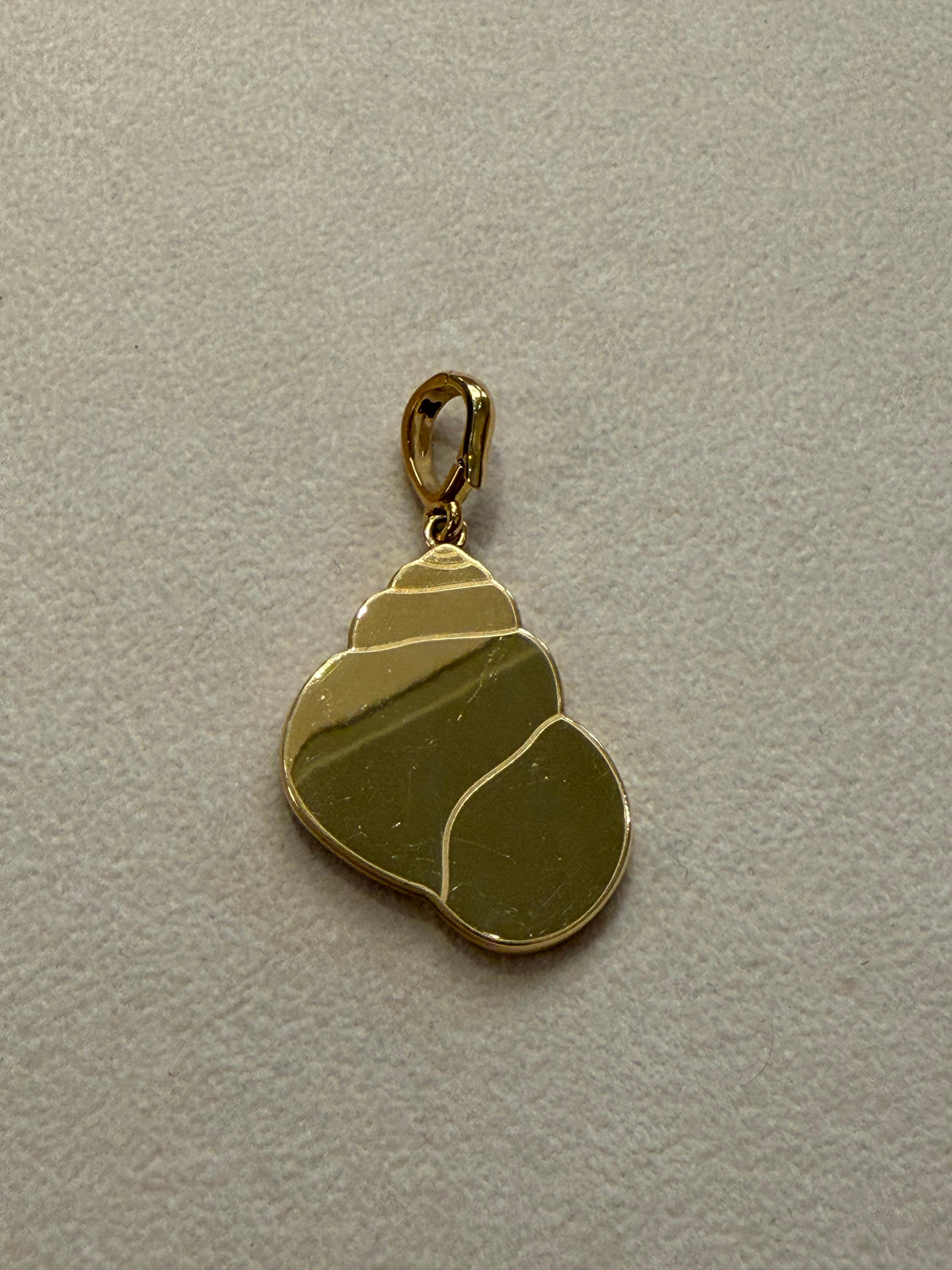 Anhänger aus Gelbgold mit weißen Diamanten und Mikro-Mosaik, entworfen von Fuksas (Moderne) im Angebot