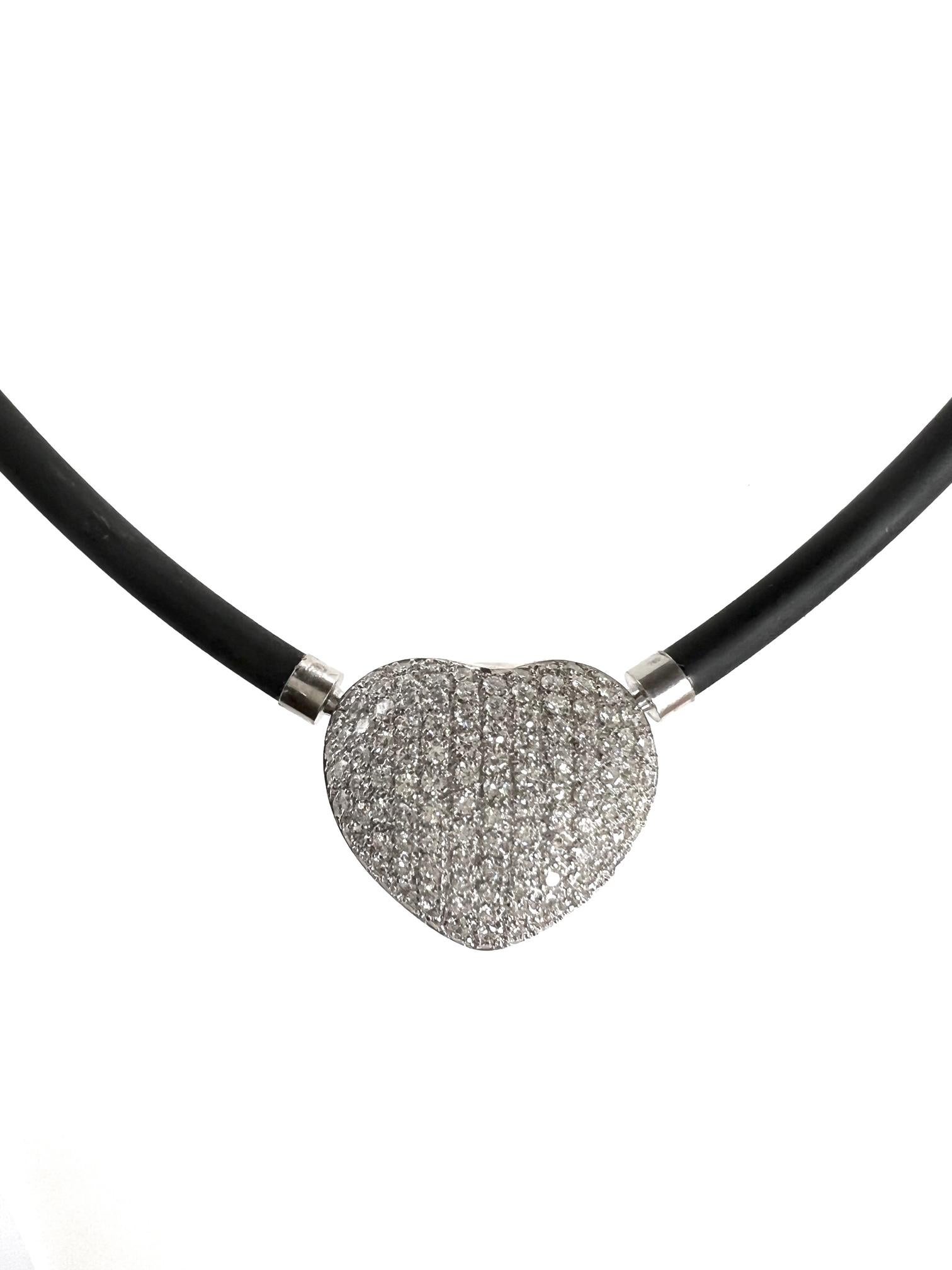 Pendant / Clasp in White Gold with Diamonds For Sale 2