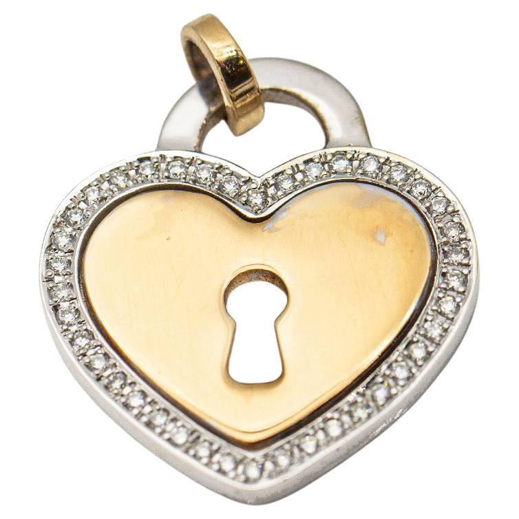 Pendant CLE D'AMOUR in Gold and Diamonds For Sale