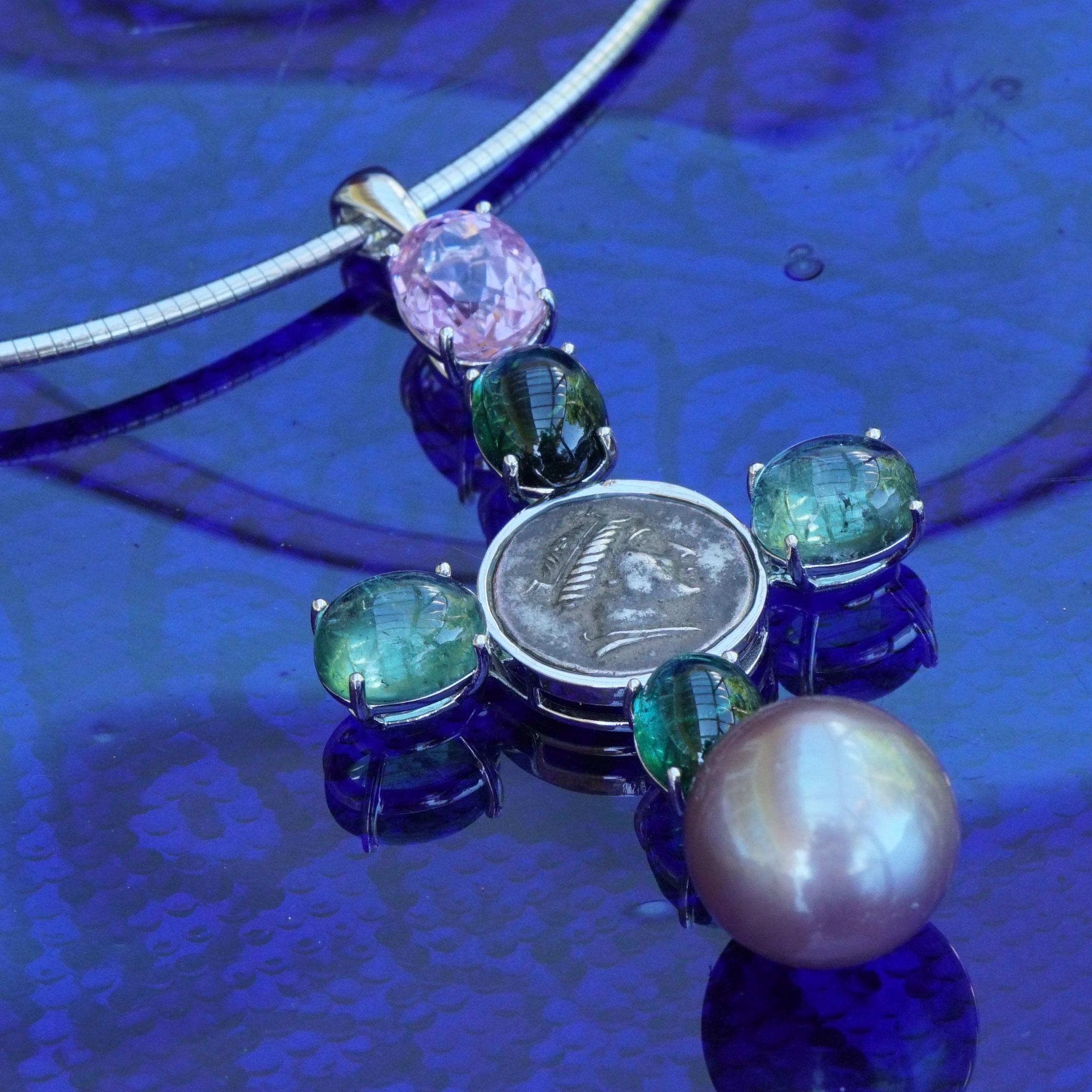 Modern Pendant Cross with Coin and Blue-Green Tourmaline Kunzite 11 Ct White Gold 18 Kt For Sale