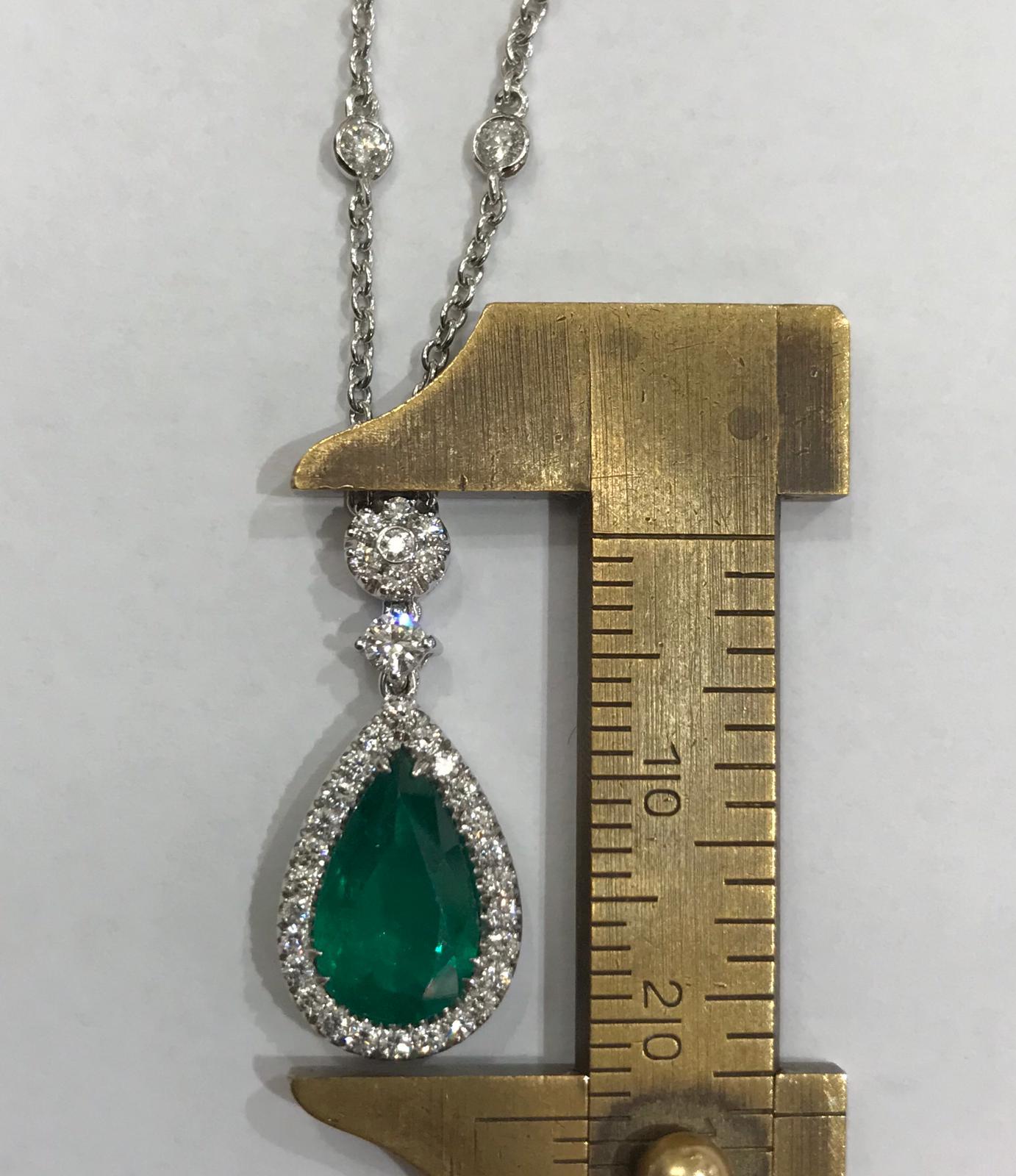 Pear Cut Pendant Drop Certified Emerald Necklace with Diamonds on Top and Chain For Sale