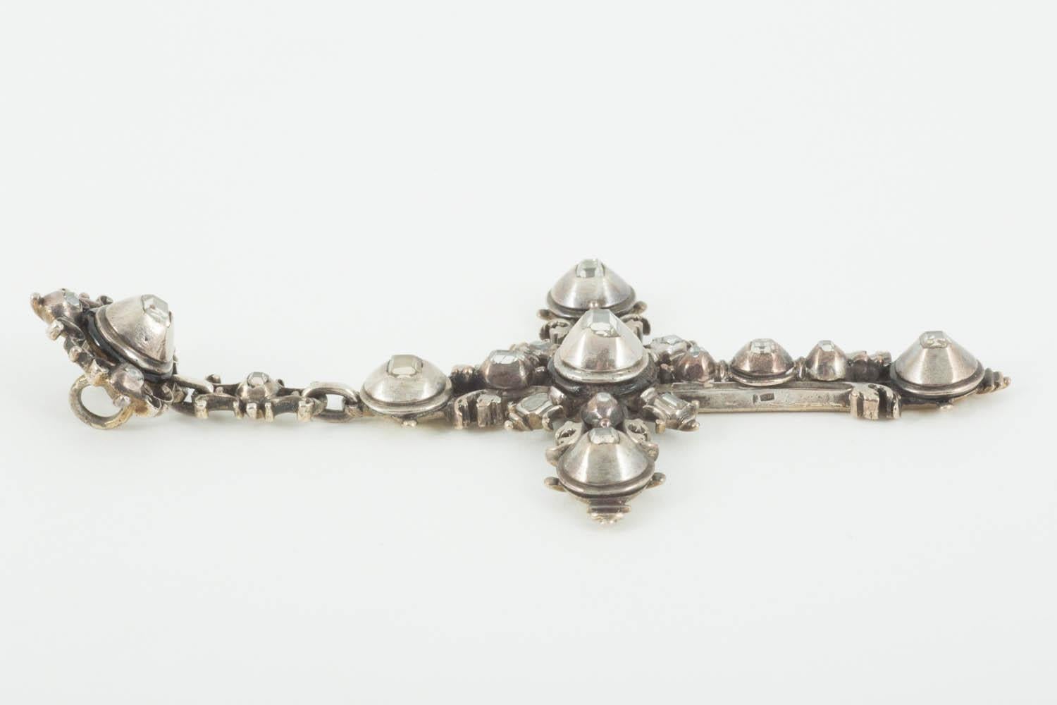 Early 18th Century Pendant, Silver & Table Cut Diamond Cross, French, circa 1720 In Good Condition For Sale In London, GB