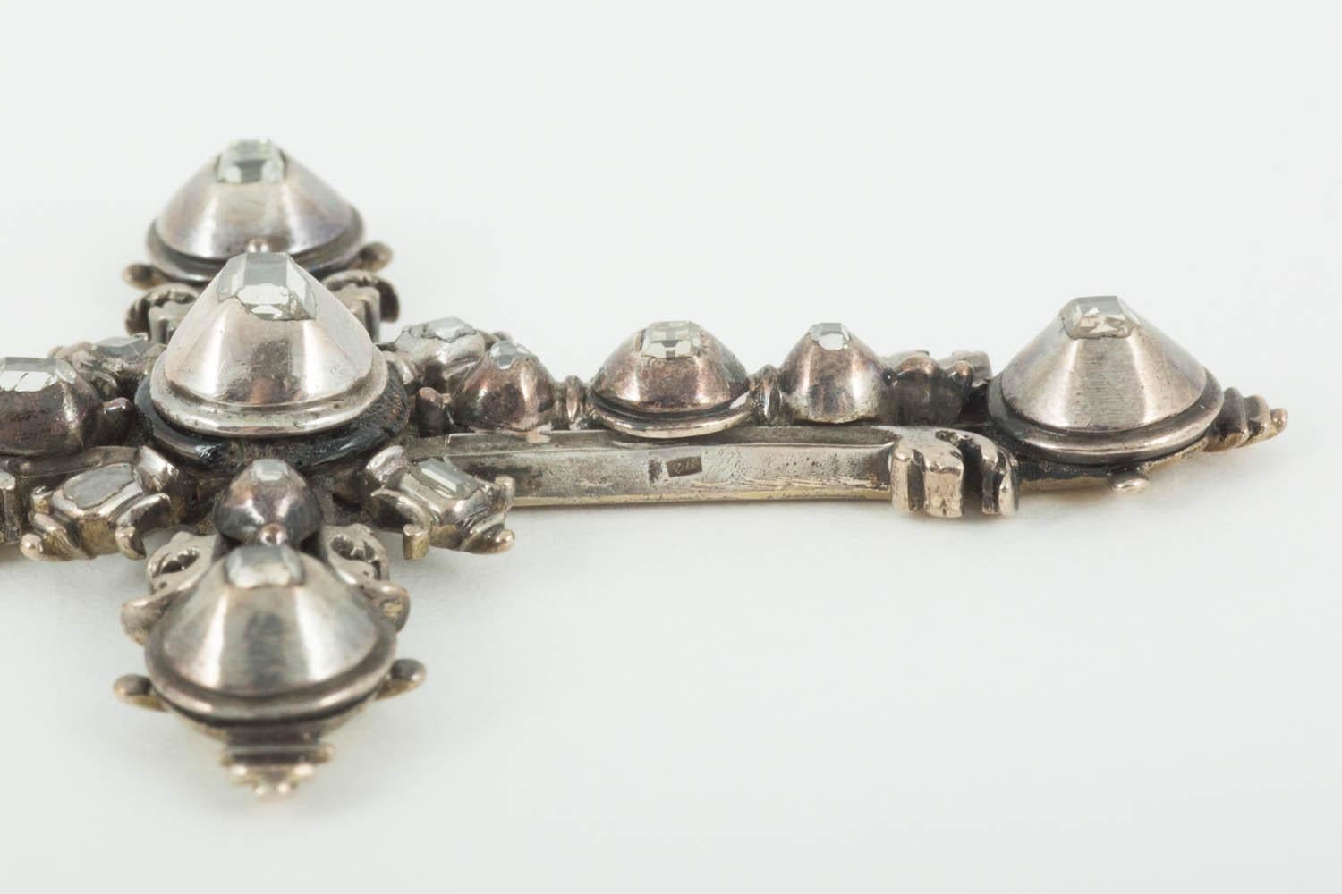 Women's or Men's Early 18th Century Pendant, Silver & Table Cut Diamond Cross, French, circa 1720 For Sale