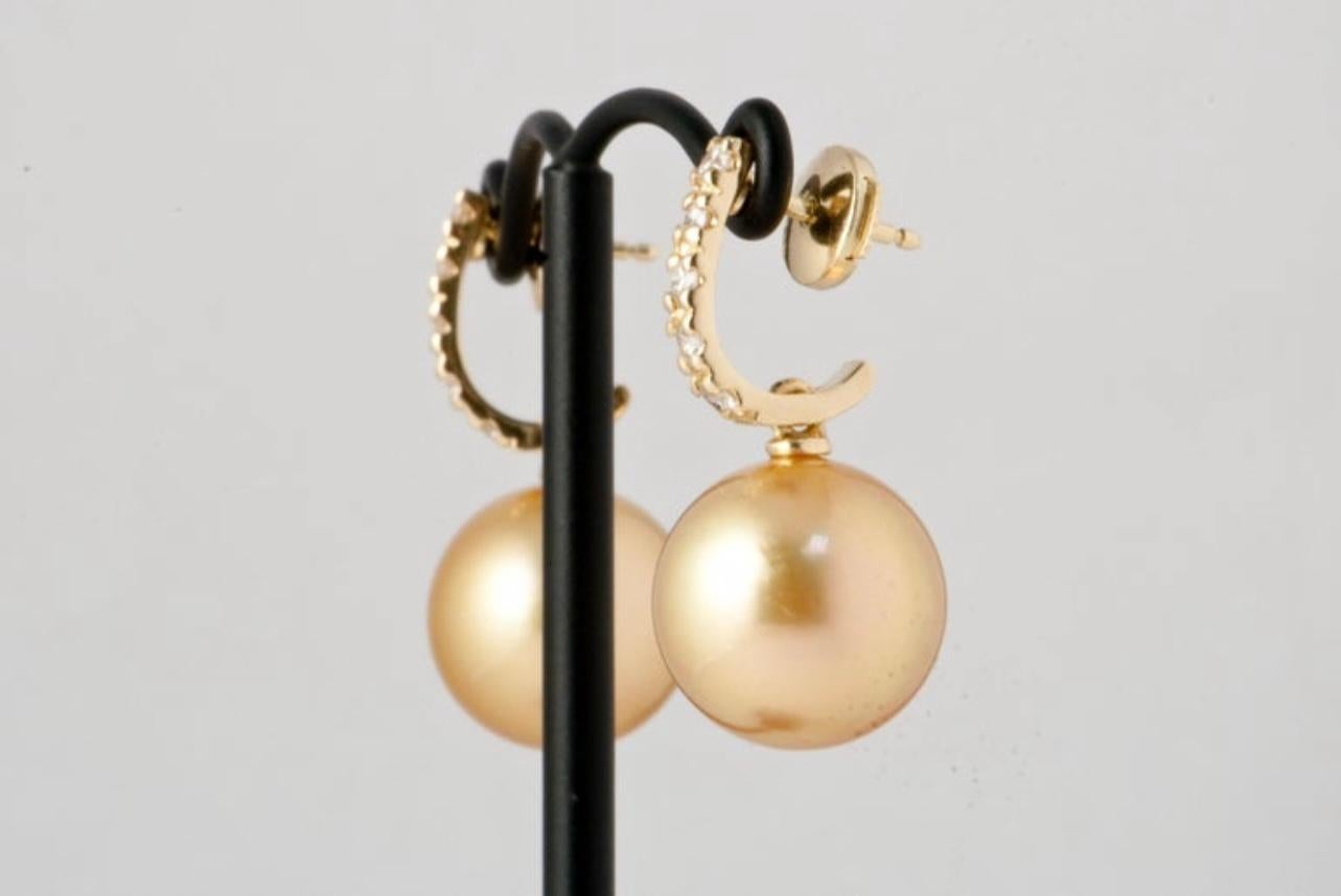 Pendant Earrings Golden Pearl Beads Diamonds Yellow Gold For Sale 8