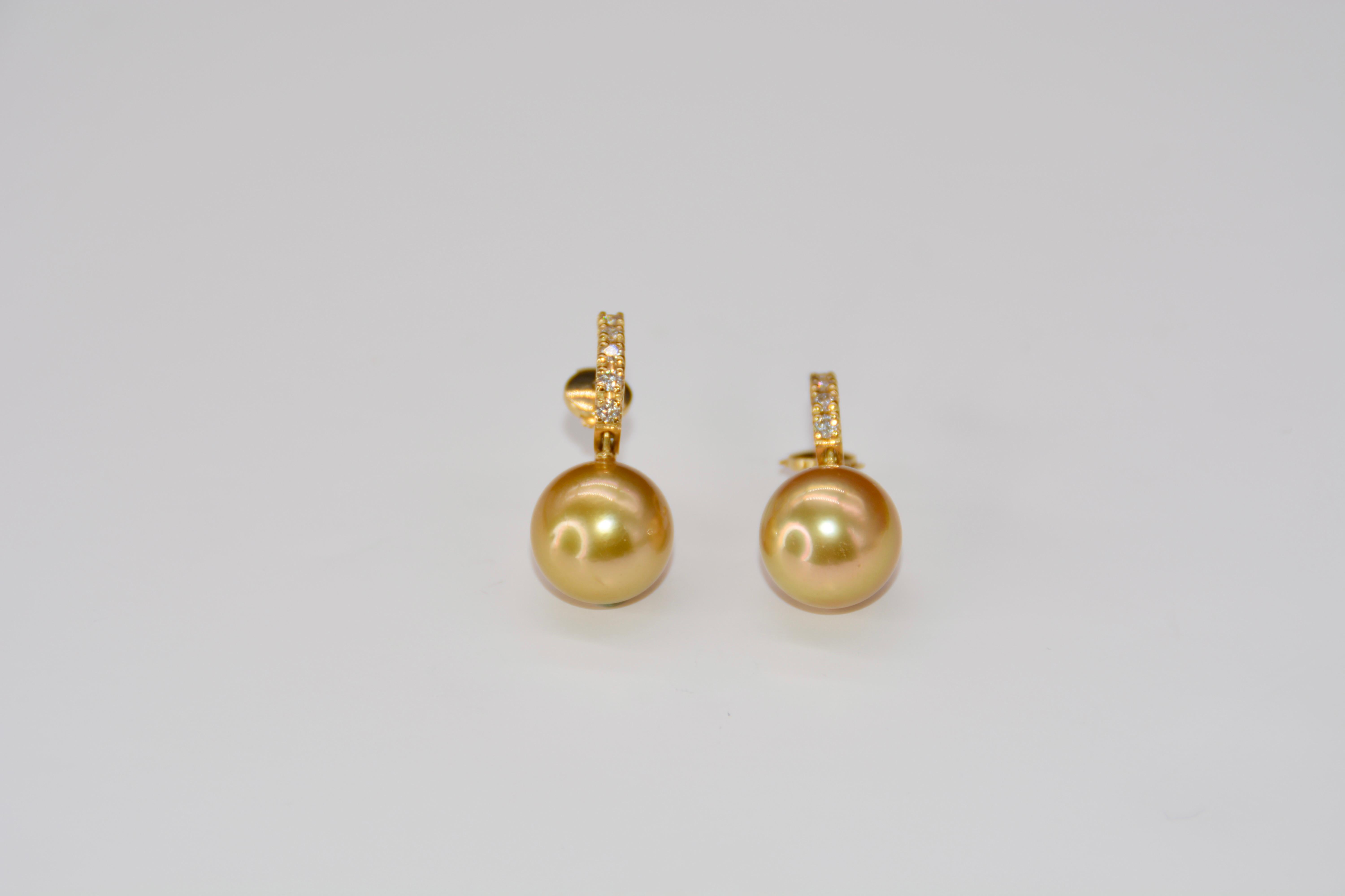 Pendants d'oreilles en or jaune perles dorées et diamants  en vente 1