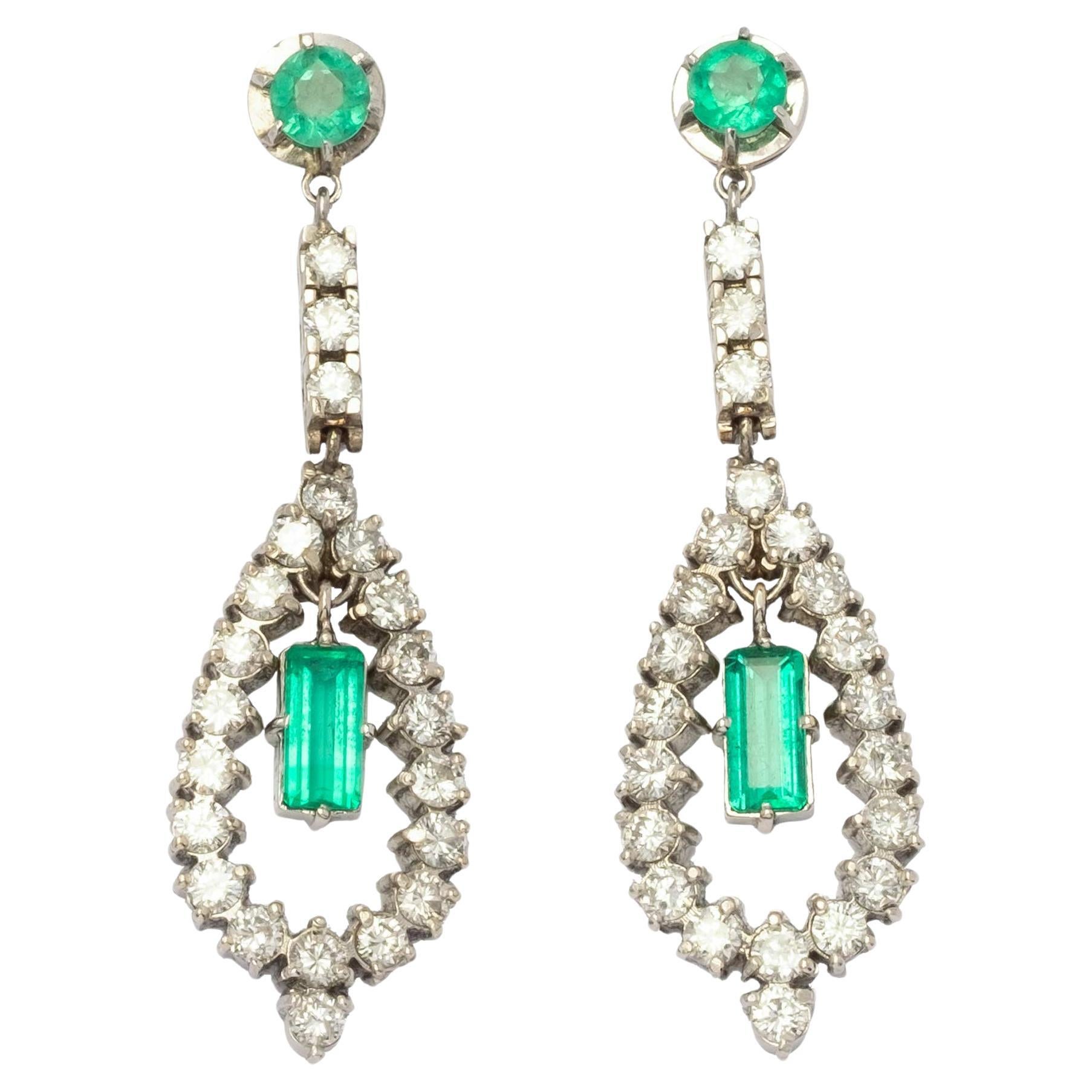 Pendant earrings with emeralds and diamonds For Sale