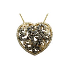 Anhänger mit Diamanten aus Schokolade und Vanille, gefasst in 14K Honey Gold