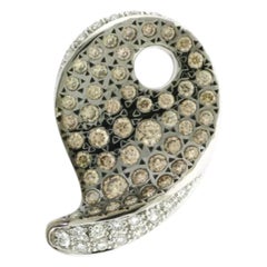 Pendant featuring Chocolate 
Vanilla Diamonds set in 18K Vanilla Gold