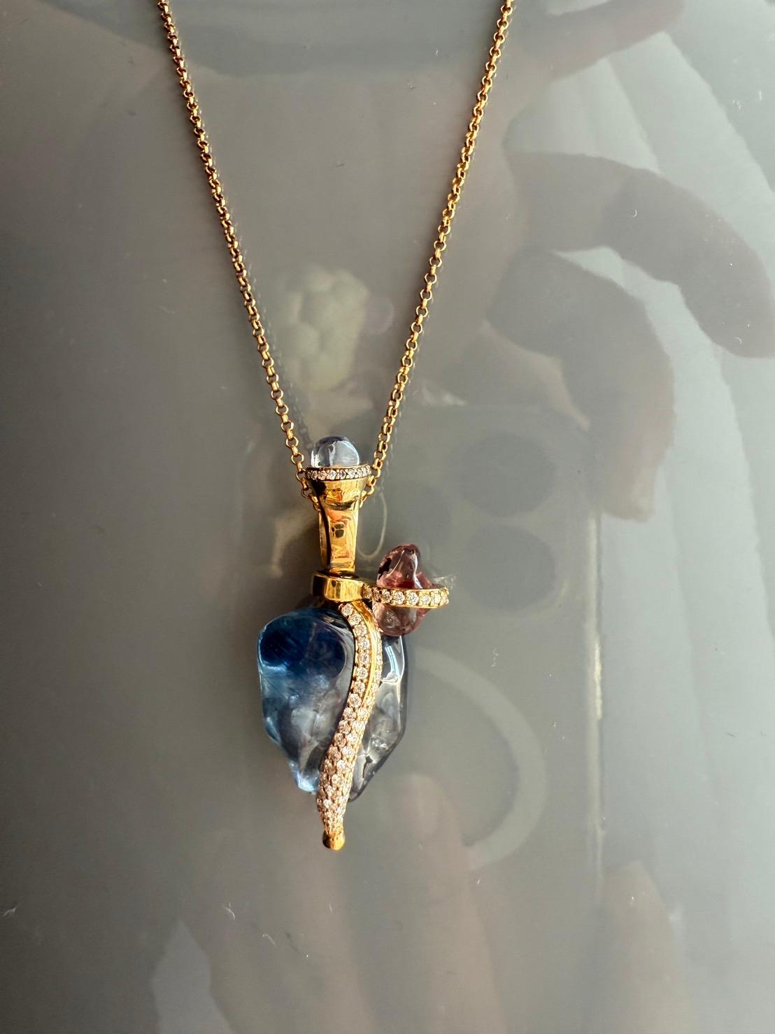 Or jaune 18 carats, diamant blanc, plusieurs saphirs et saphirs bleus en vente 4