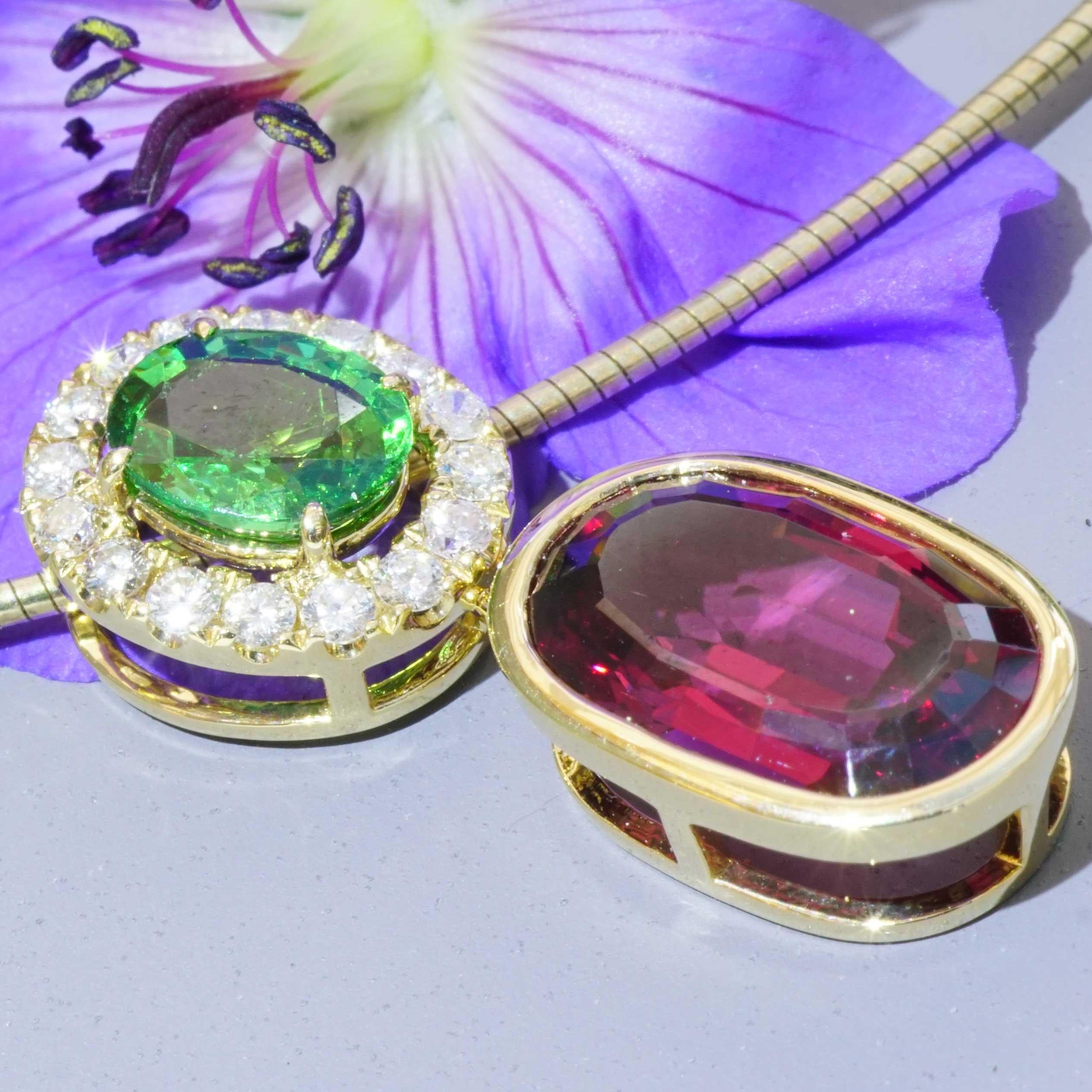 Moderno Ciondolo Greene & Greene Diamonds rosso verde Combinazione così bella 5 ct 0,31 ct in vendita
