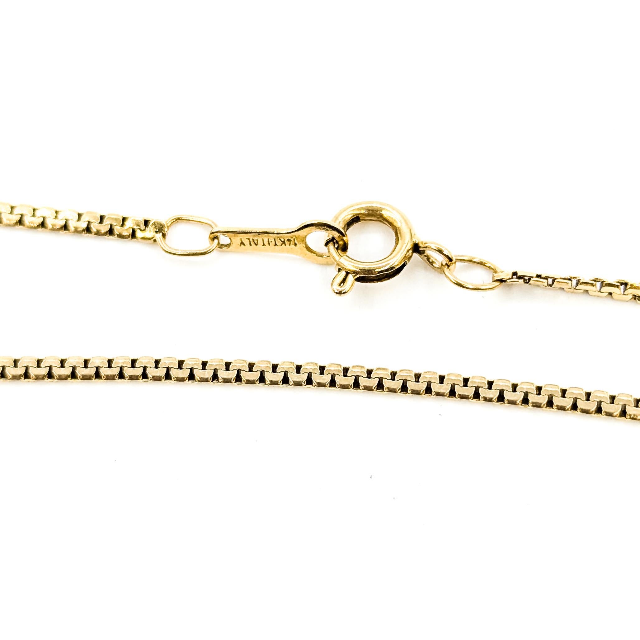 Collier pendentif Halo en or jaune 14k avec opale australienne et diamant Excellent état - En vente à Bloomington, MN