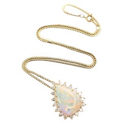 Collier pendentif Halo en or jaune 14k avec opale australienne et diamant