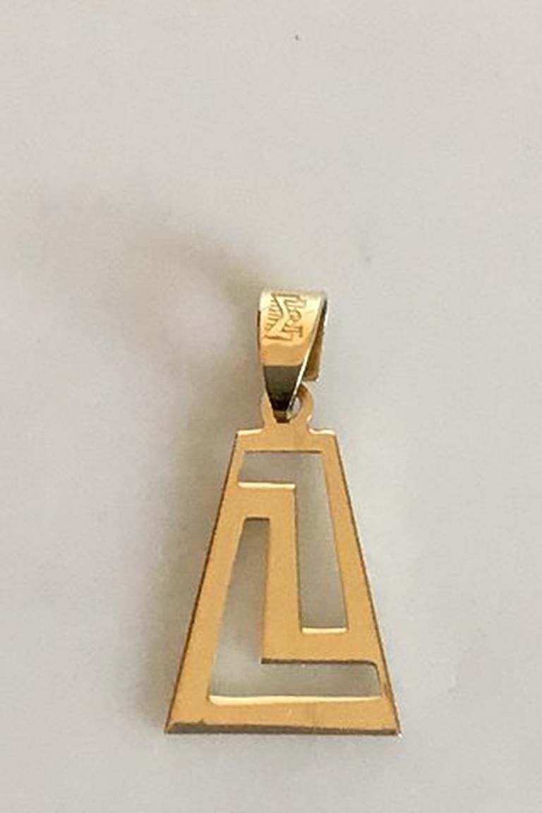 Pendant in 14K. Gold. Measures 2.5 cm / 0 63/64 in. Weighs 1.25 g / 0.04 oz.