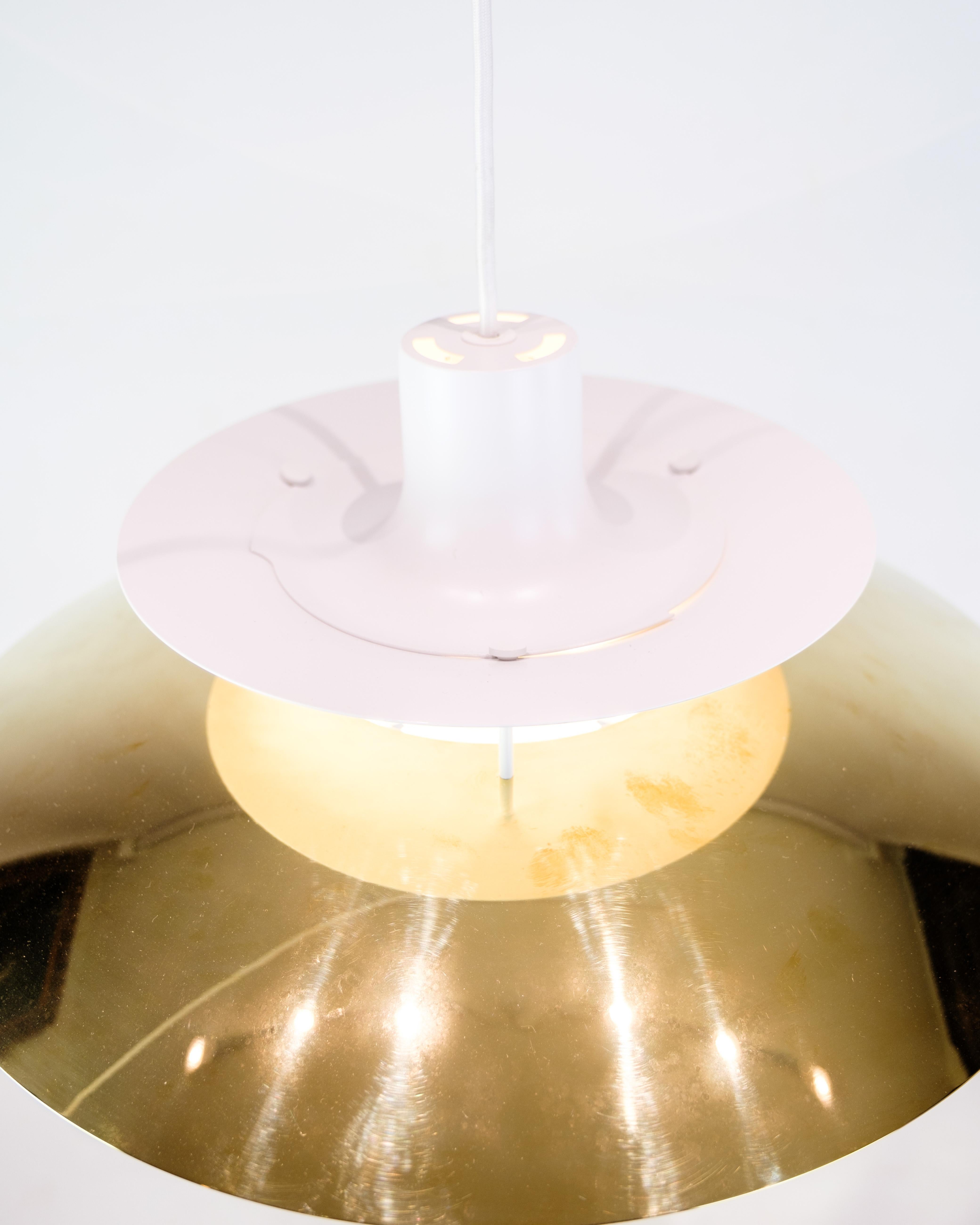 Danois Pendentif en laiton Model No. PH5 By Poul Henningsen For Louis Poulsen en vente