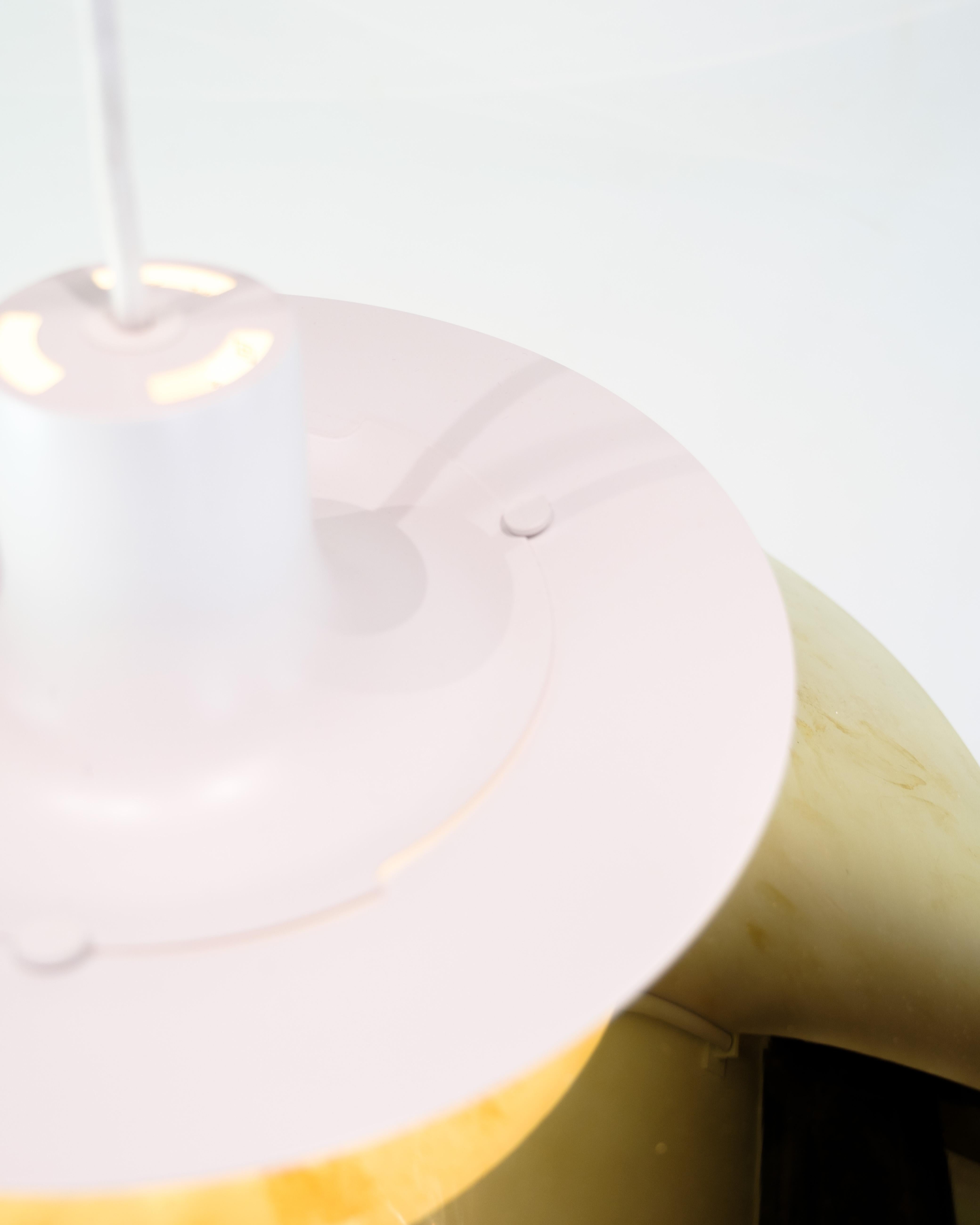 XXIe siècle et contemporain Pendentif en laiton Model No. PH5 By Poul Henningsen For Louis Poulsen en vente