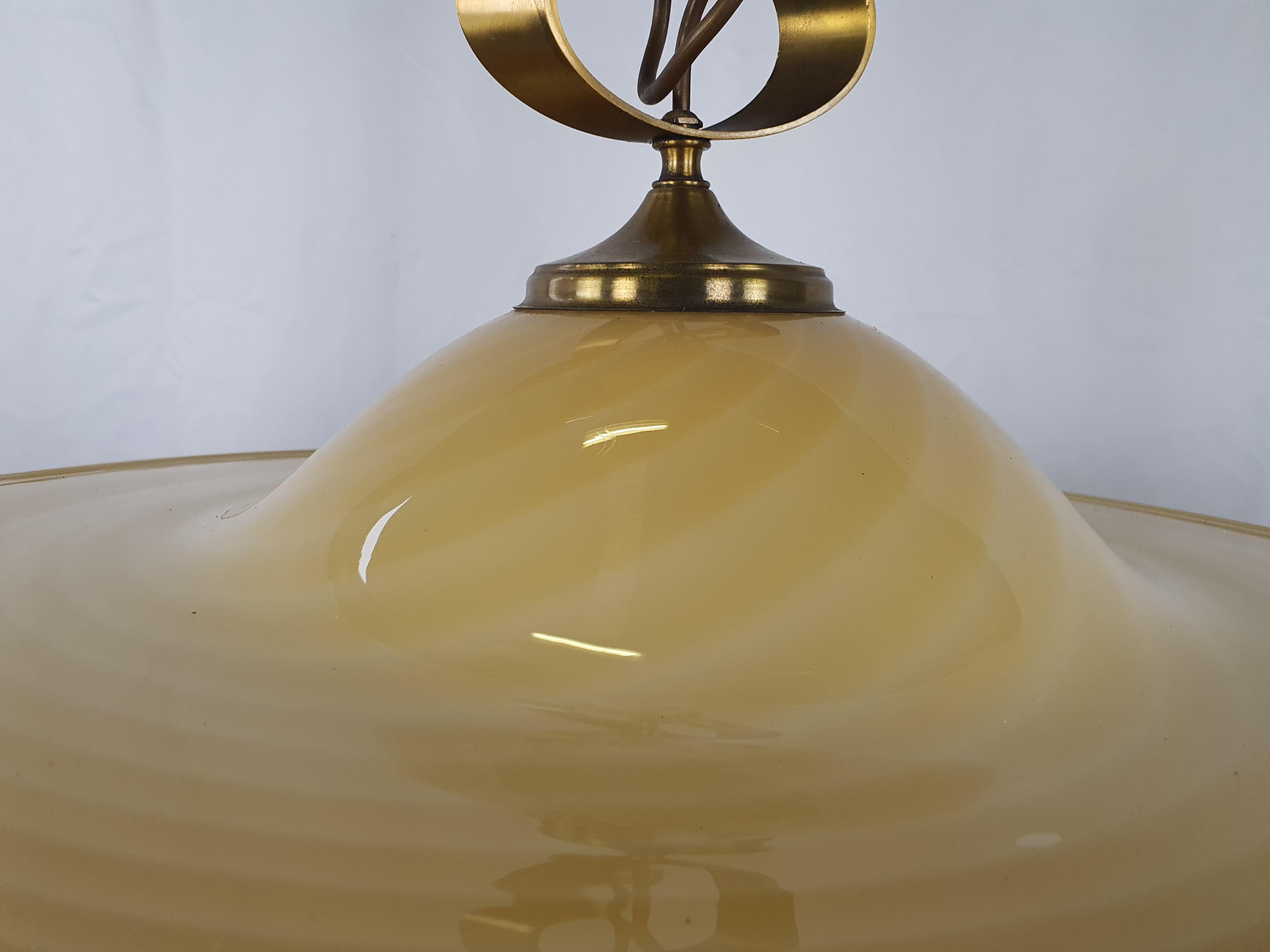 Pendant in Murano Glass and Brass with Double Support For Sale 4