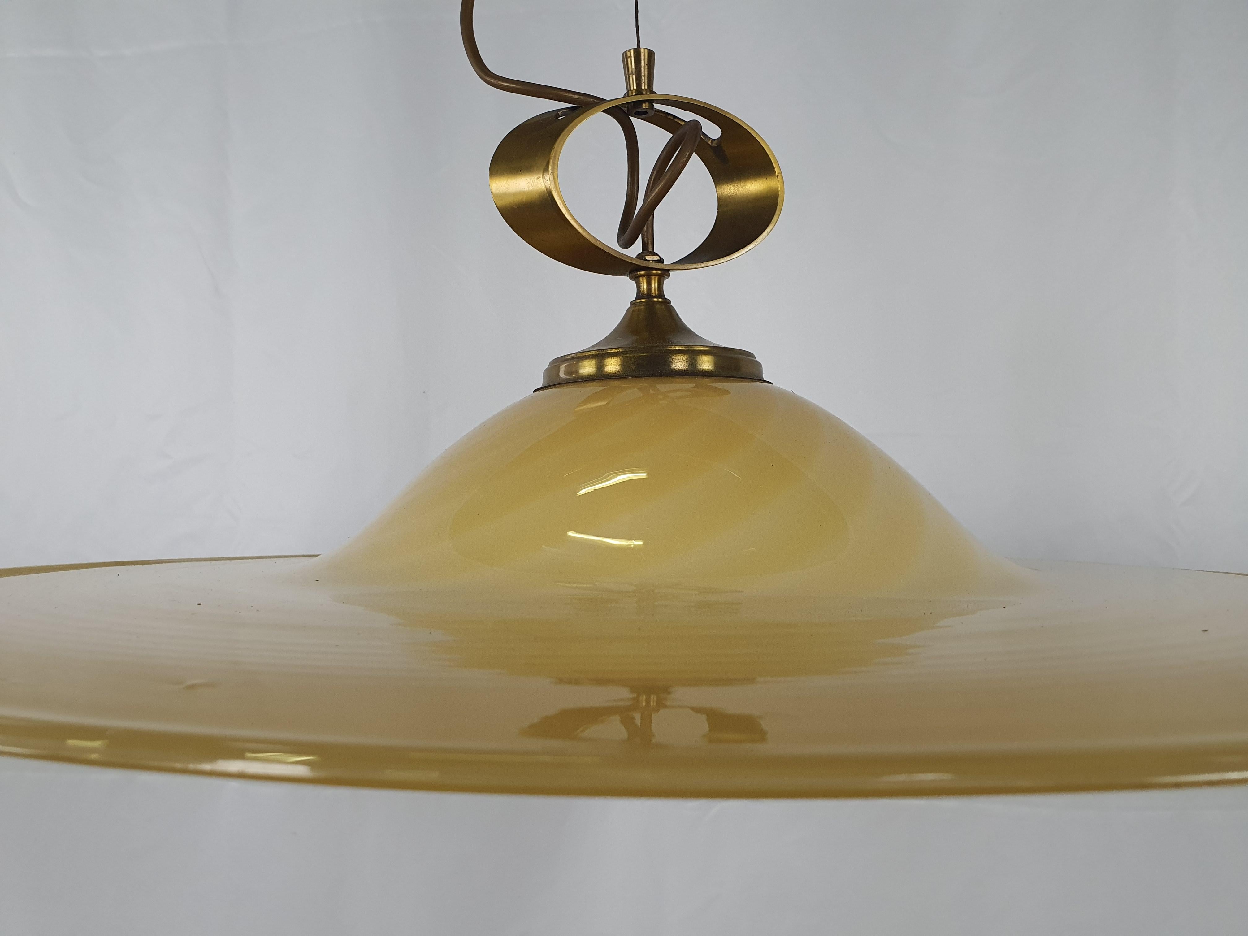 Modern Pendant in Murano Glass and Brass with Double Support For Sale