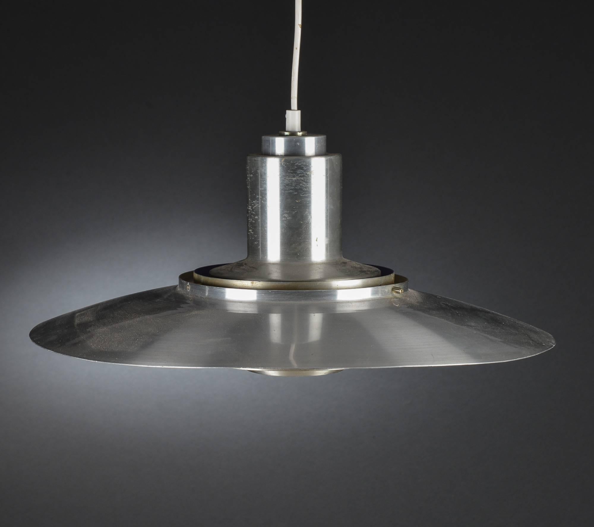 Pendant lamp by Preben Fabricius & Jørgen Kastholm for Nordisk Solar. Designed in 1963. Aluminium pendant.