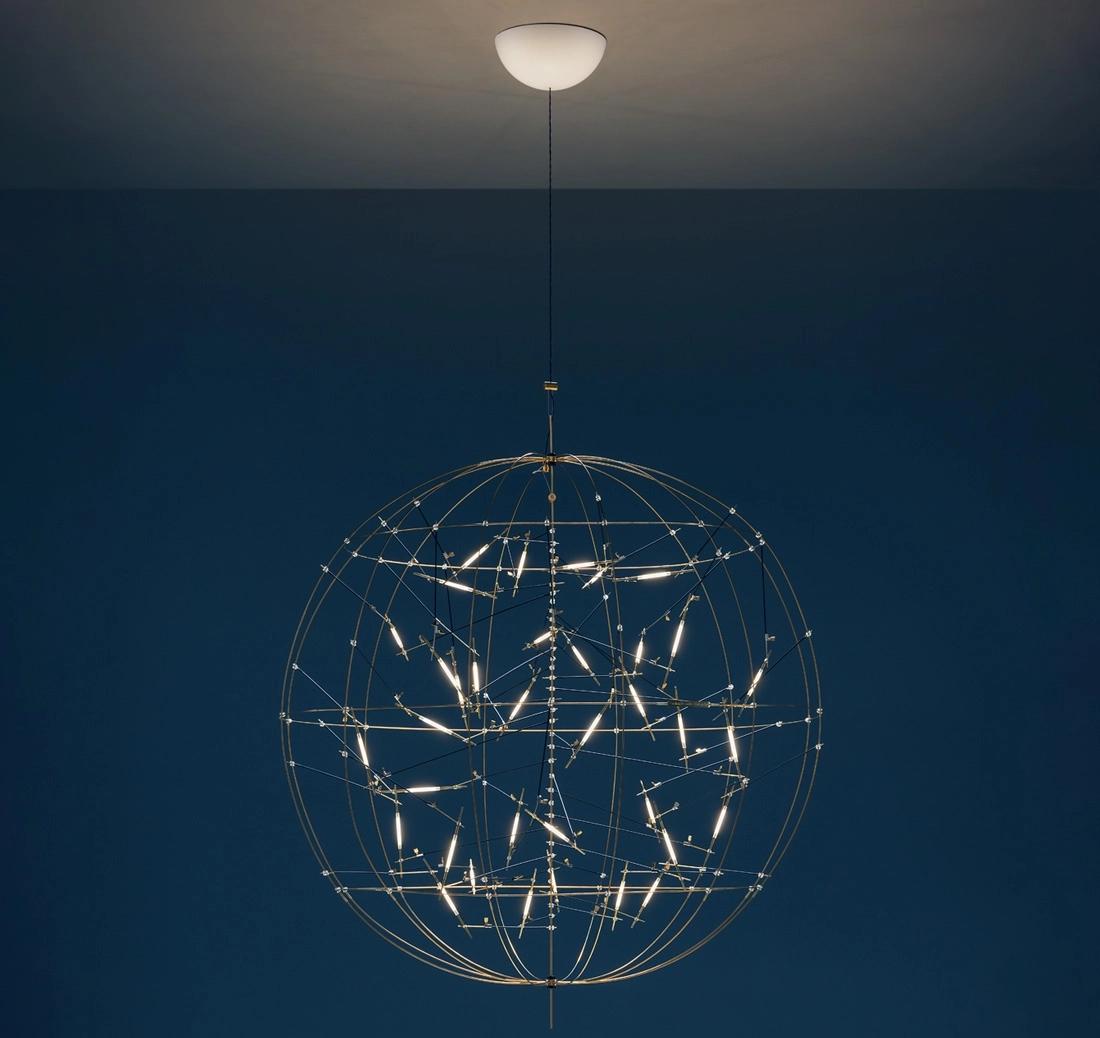 The Pòta! pendant lamp, designed by Enzo Catellani, is a sculptural suspension light in which illumination becomes the central element around which slender, airy, and voluminous structures take shape. Inspired by the early Catellani & Smith