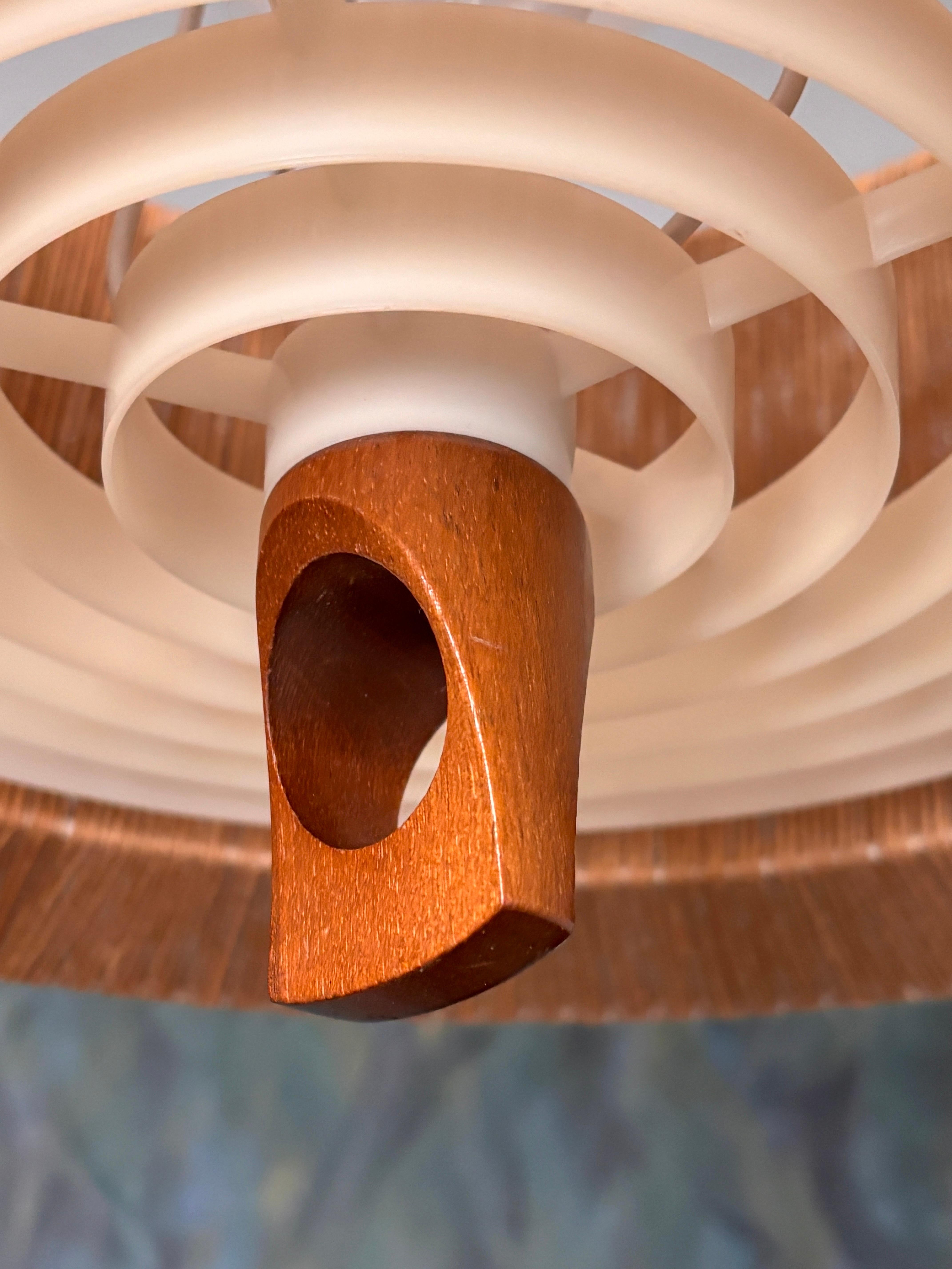 Lampada a sospensione in sisal e legno di noce di Temde anni '60 In condizioni buone in vendita a Hannover, DE