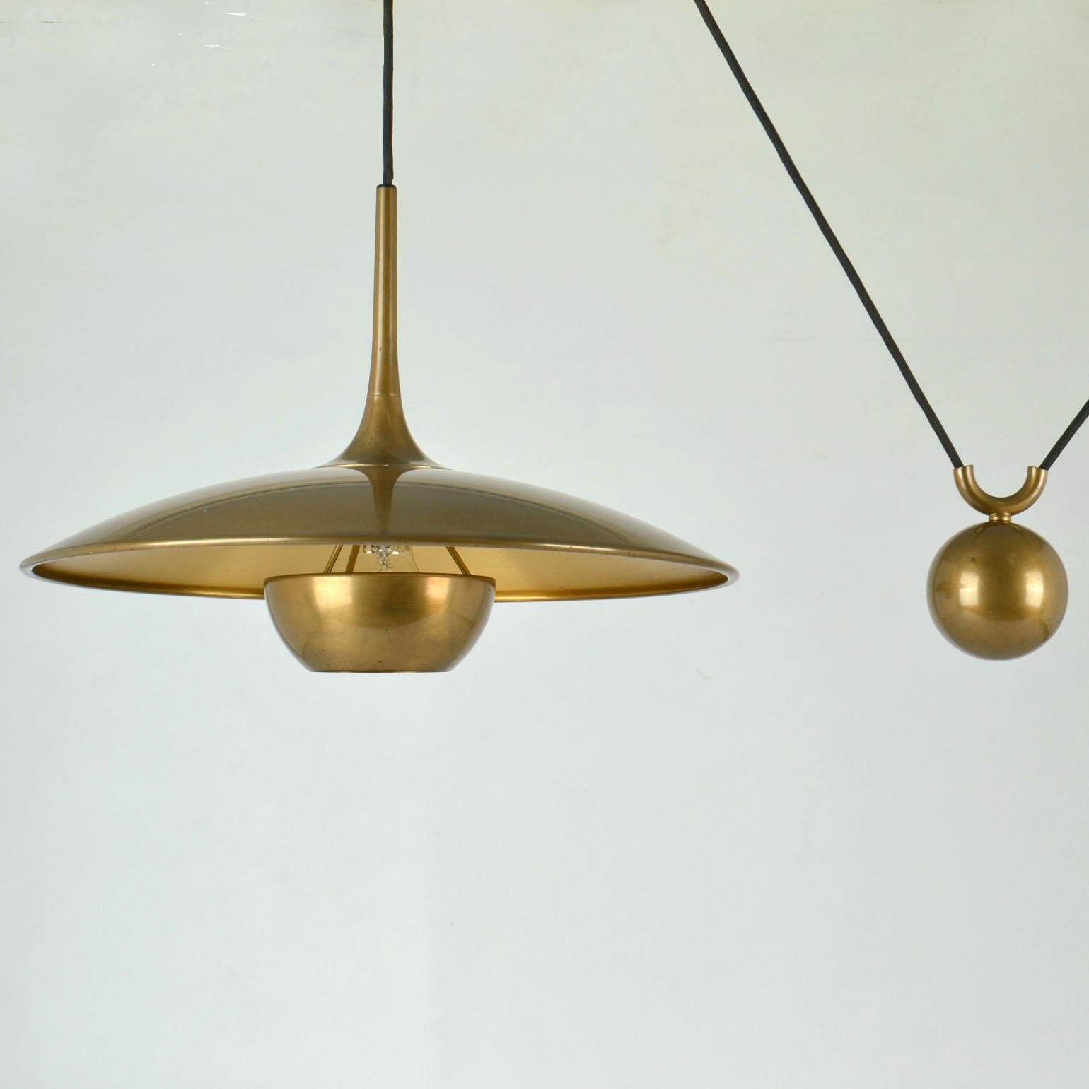 Spun Pendant Lamp Onos 40 in Brass by Florian Schulz 1960's, Counterbalance