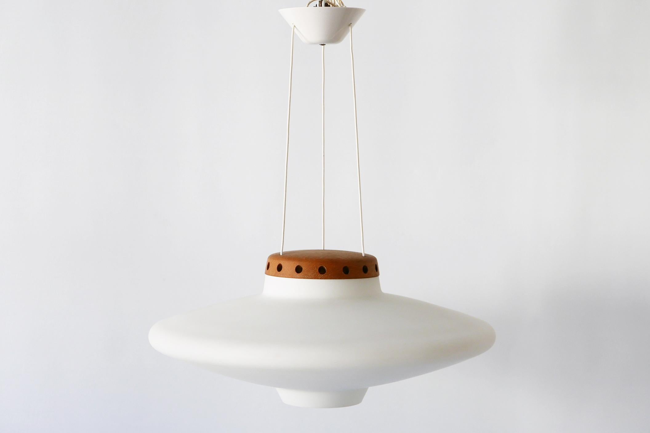 Pendant Lamp Ufo by Uno & Östen Kristiansson, 1950s for Luxus Vittsjö, Sweden In Good Condition In Munich, DE