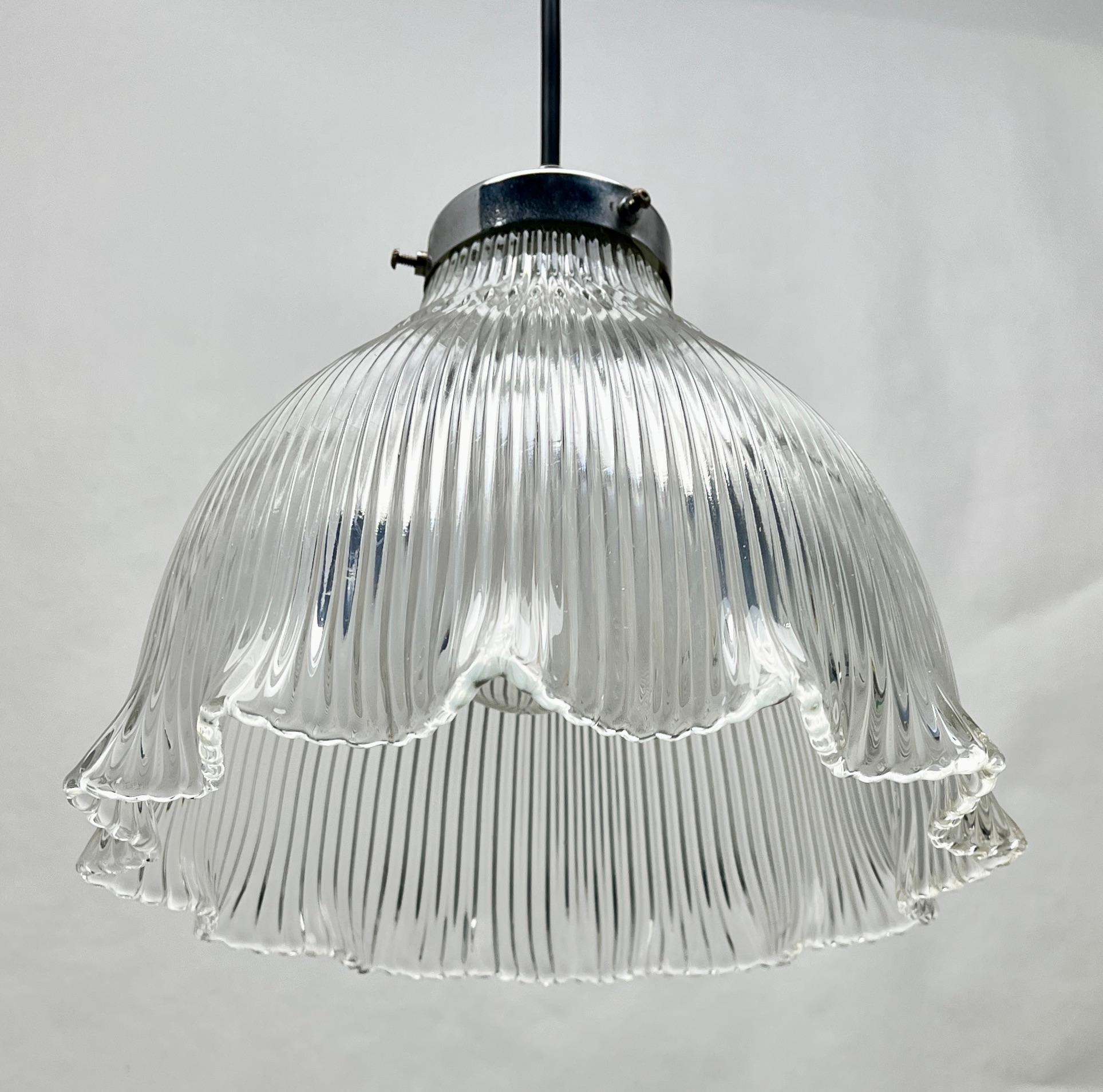 Pendant Lamp with a Corrugated Glass Shade, 1950s, Netherlands For Sale 3