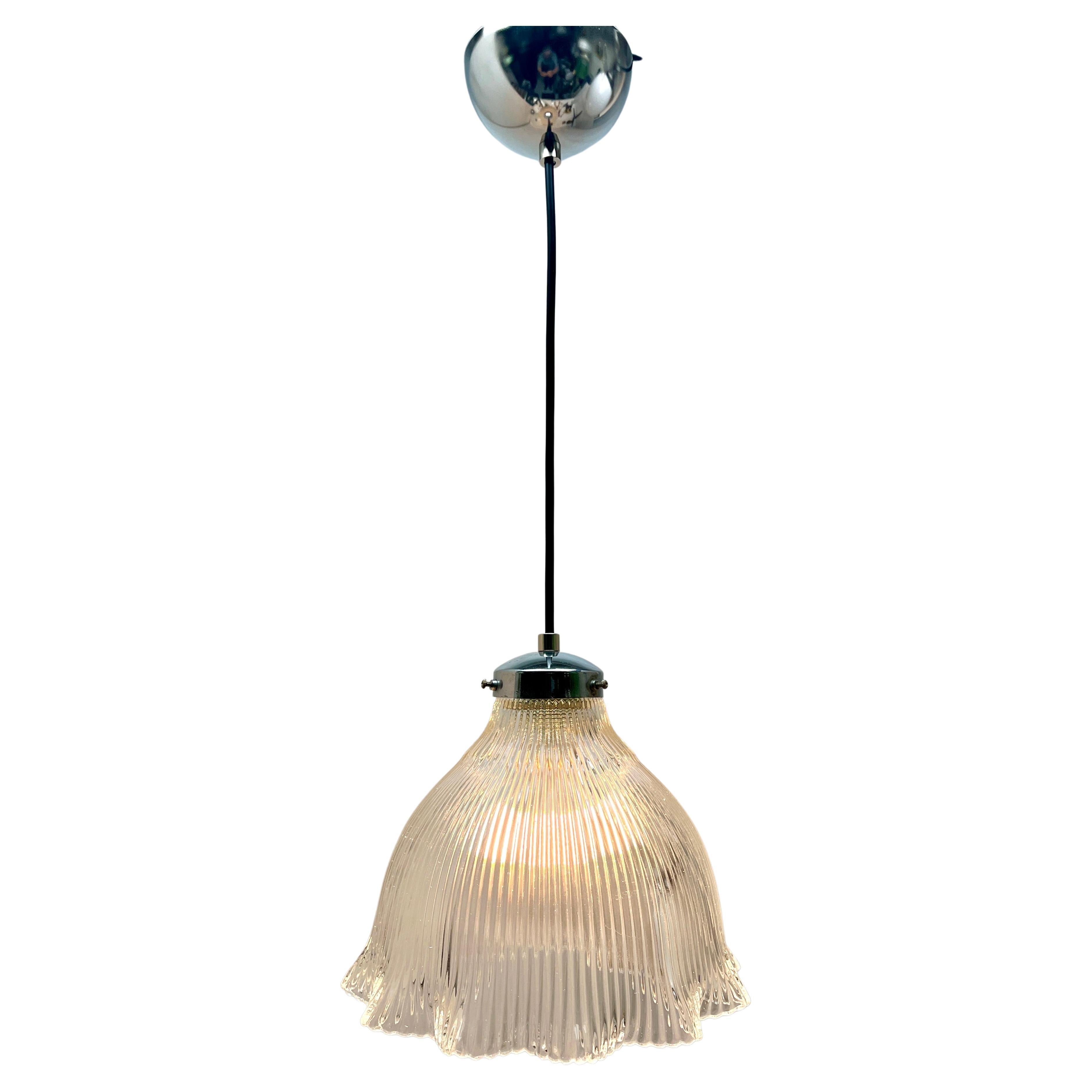 Anhänger  Lampe mit Wellenschliff-Glasschirm, 1950er Jahre, Niederlande