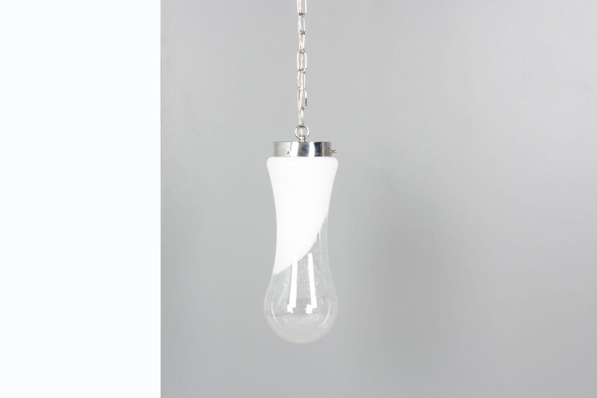 Pendant light designed by Italian Carlo Nason, edited by Mazzega in the seventies
Chrome base with light point, Murano glass bell