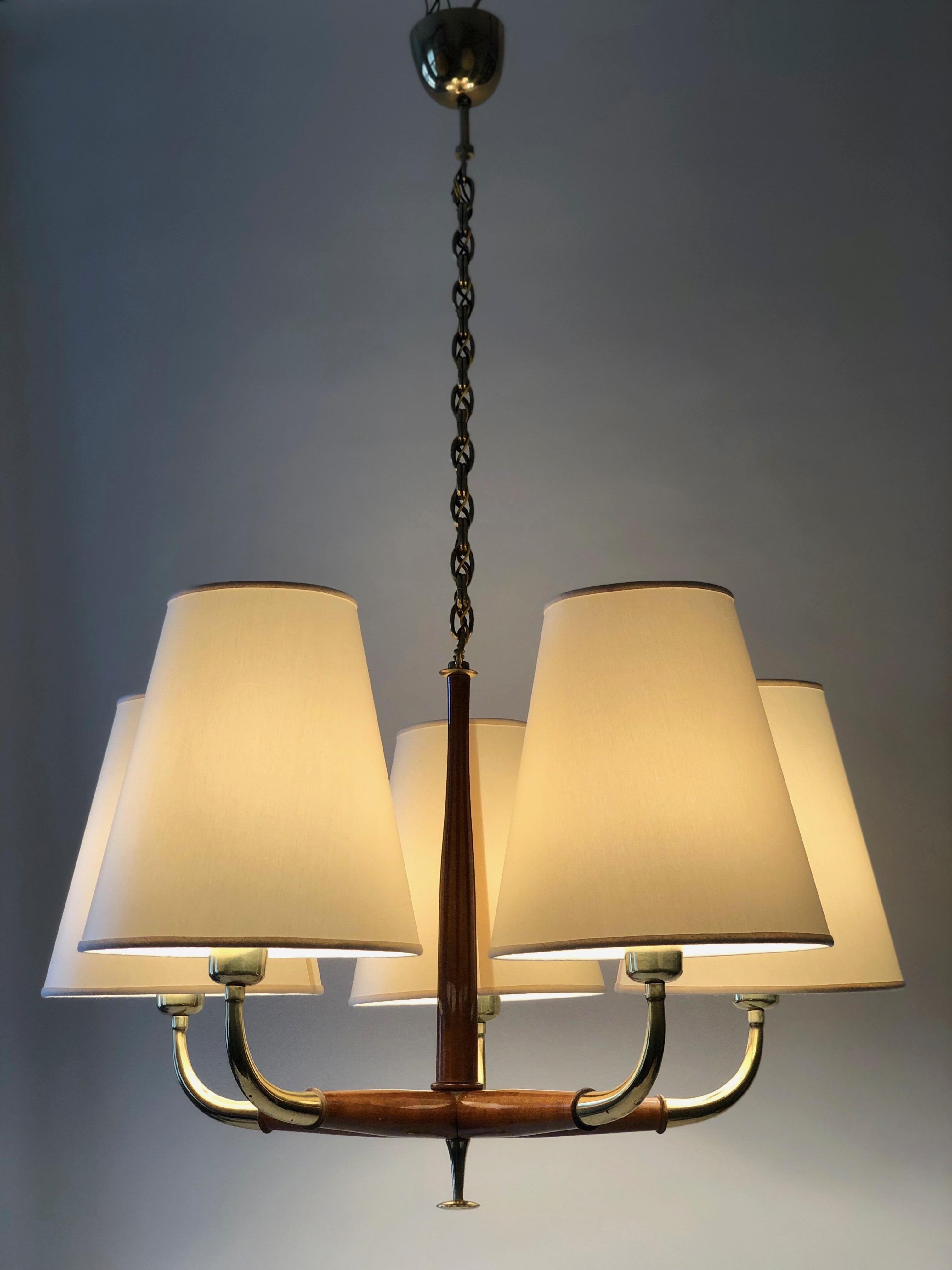 Pendant Light from Josef Frank, 1930's in Brass and Walnut  For Sale 4