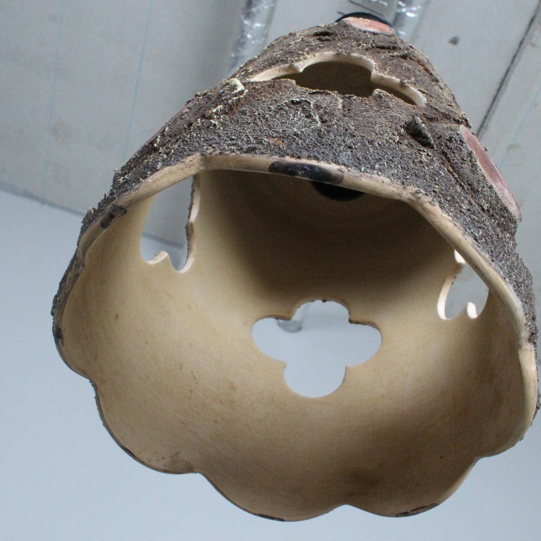 Mid-Century moderno lampada a sospensione in ceramica brutalista Francia 1950 in vendita