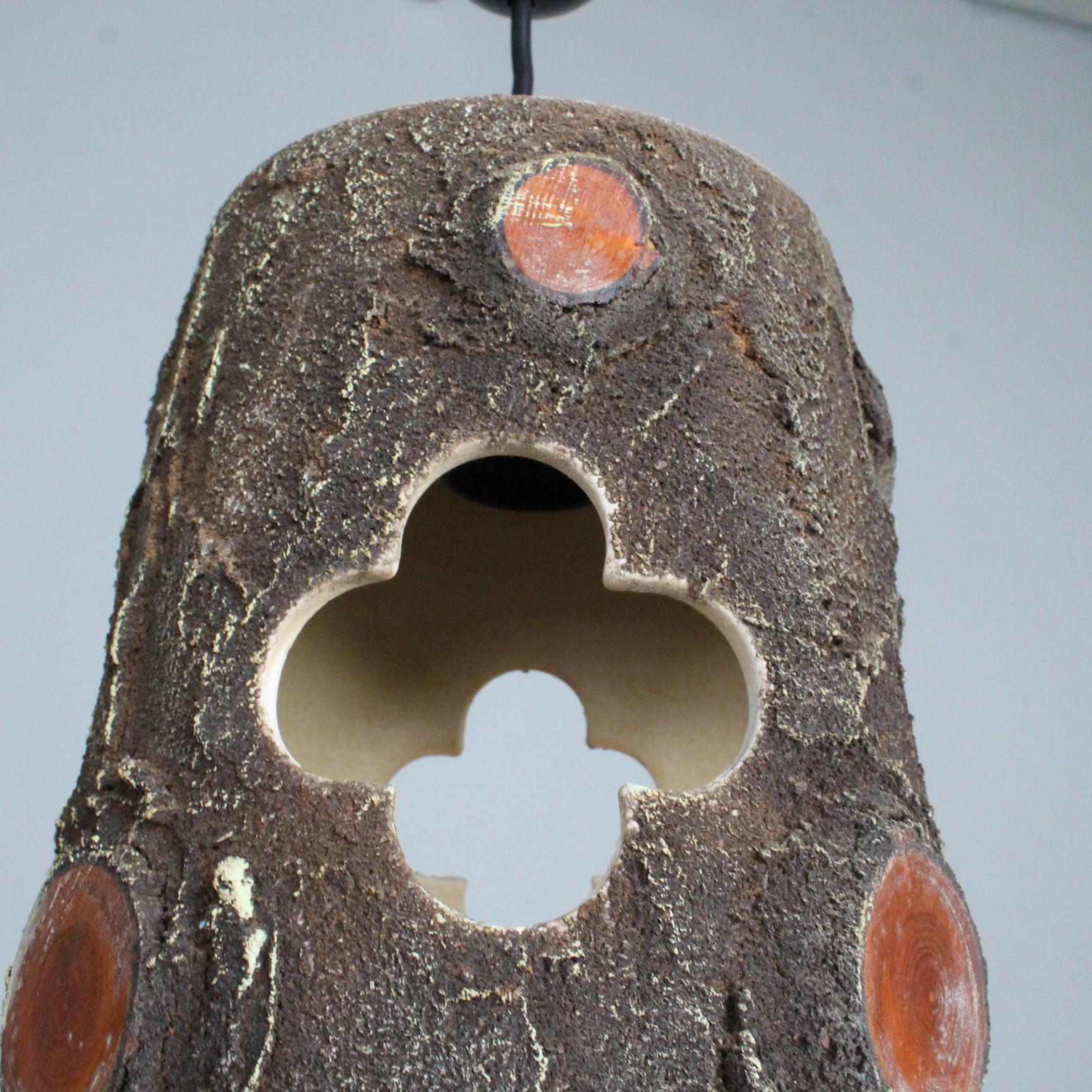 Francese lampada a sospensione in ceramica brutalista Francia 1950 in vendita