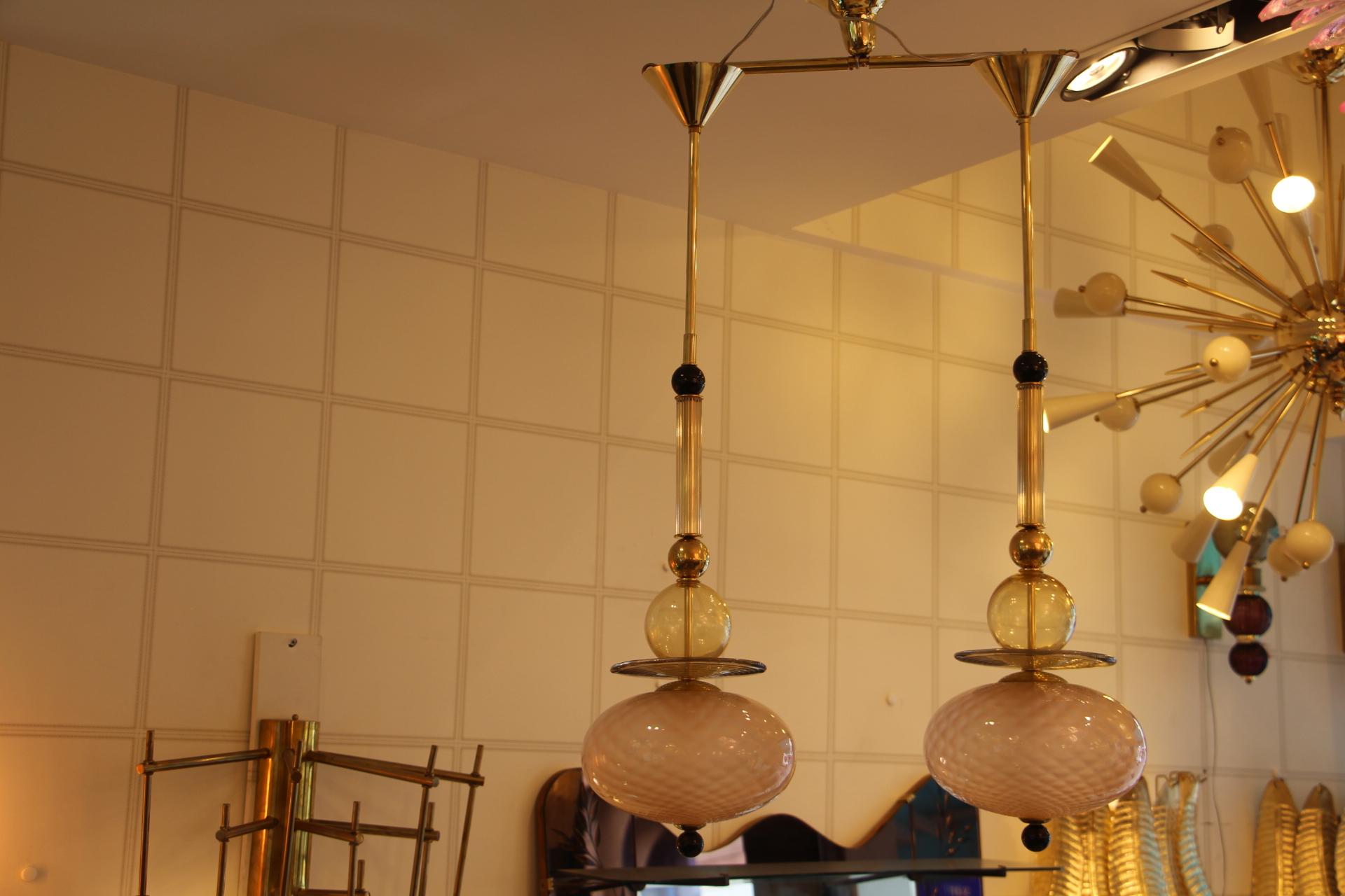 XXIe siècle et contemporain Lampe à suspension en verre de Murano rose, jaune et noir en vente