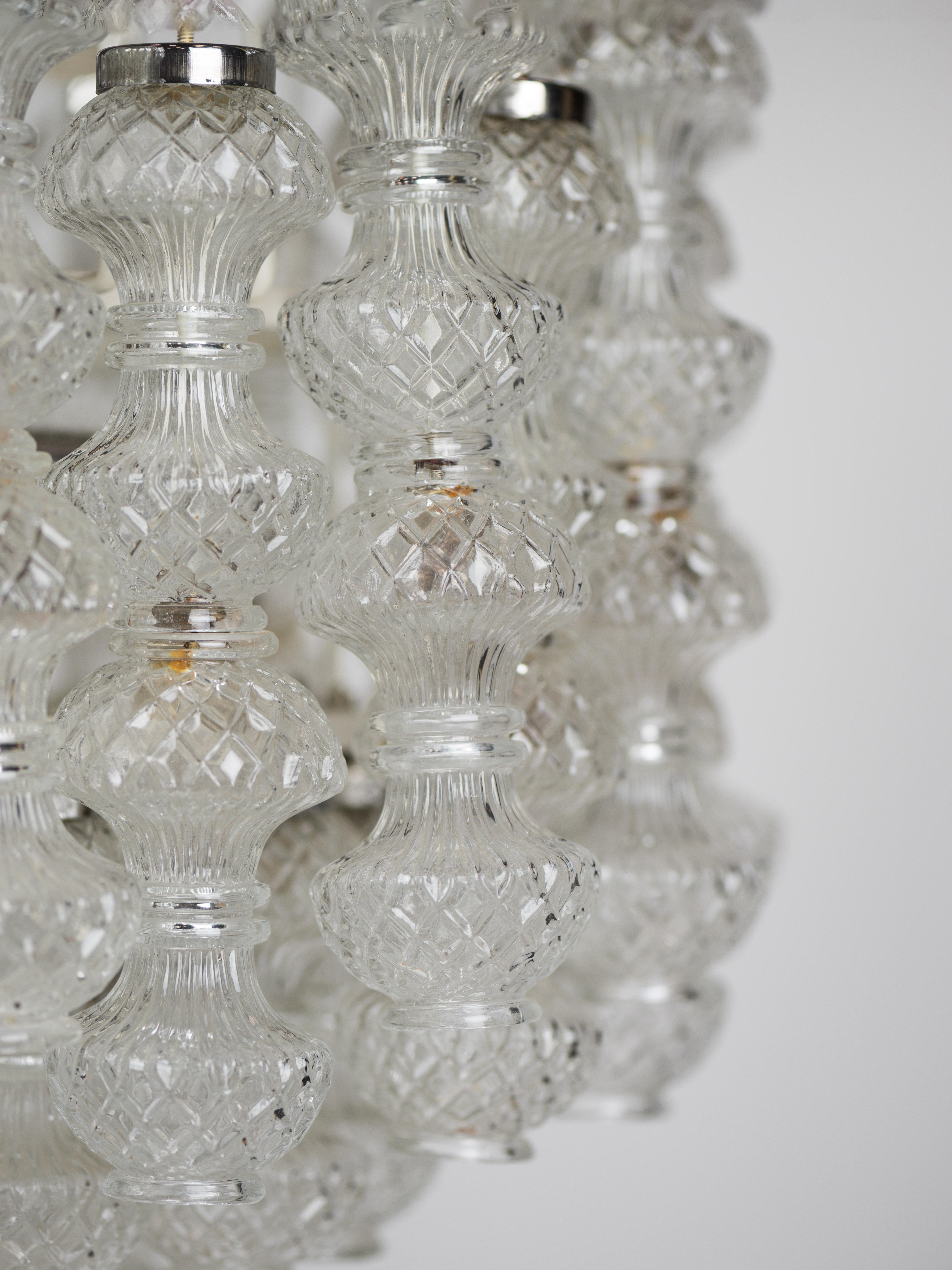 Italian Pendant light in transparent Murano glass For Sale