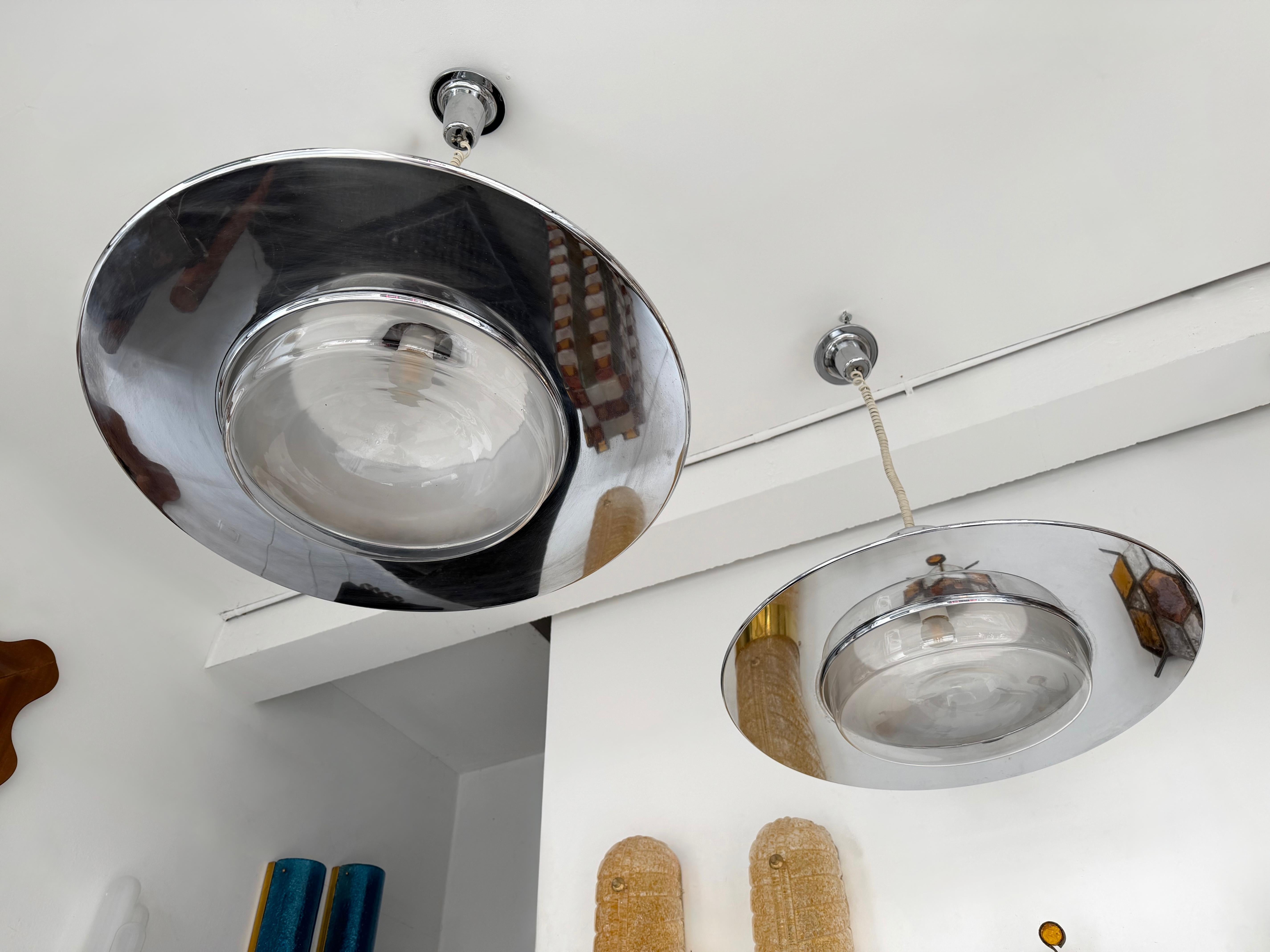 Pendelleuchte UFO Murano Glas und Metall. Italien, 1970er Jahre im Angebot 4