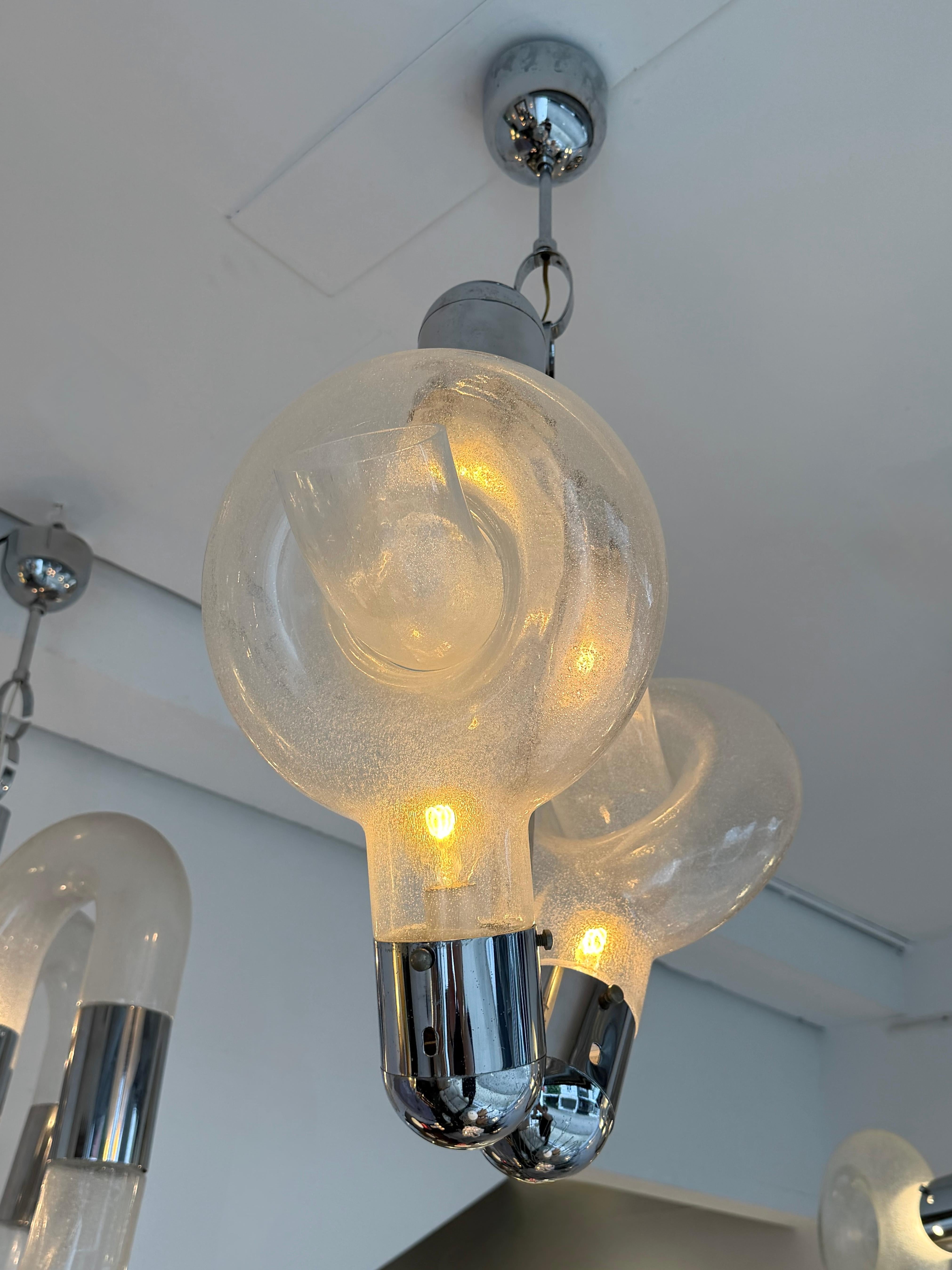 Lámpara colgante de cristal de Murano y metal por Aldo Nason para Mazzega, Italia, 1970s finales del siglo XX en venta