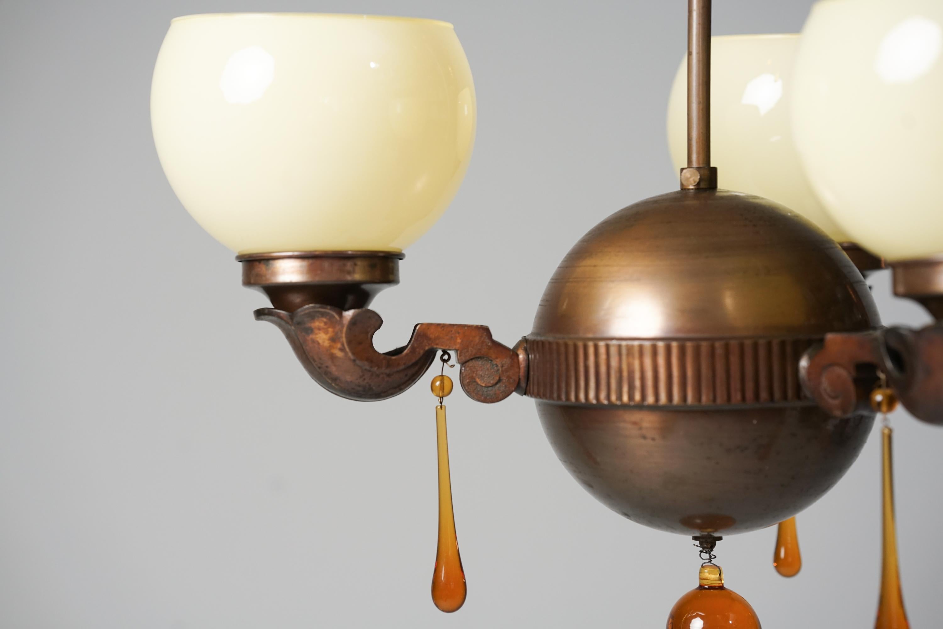 Metà XX secolo Ciondolo Model 1251, Paavo Tynell, Taito Oy, anni '30 in vendita