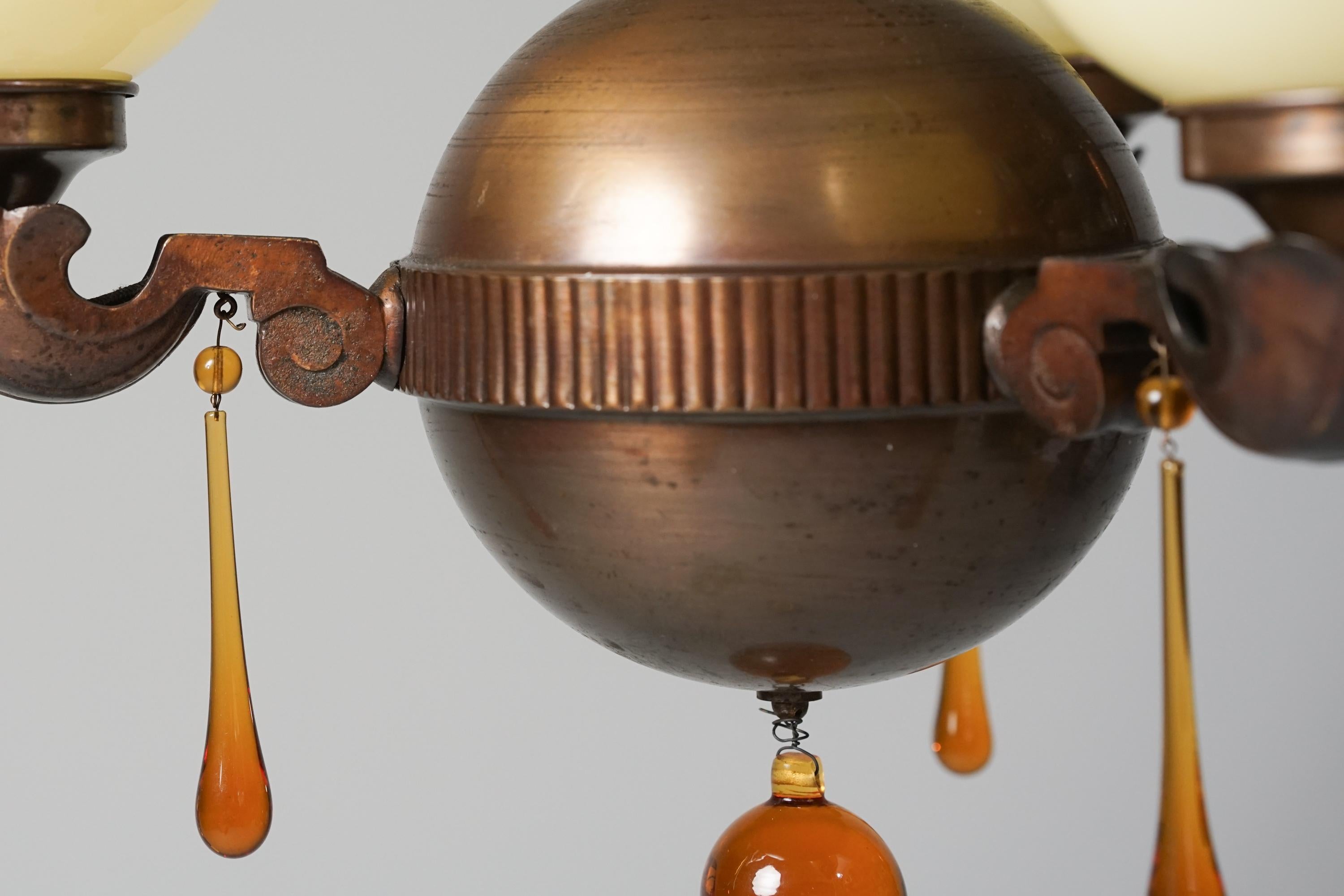 Ottone Ciondolo Model 1251, Paavo Tynell, Taito Oy, anni '30 in vendita