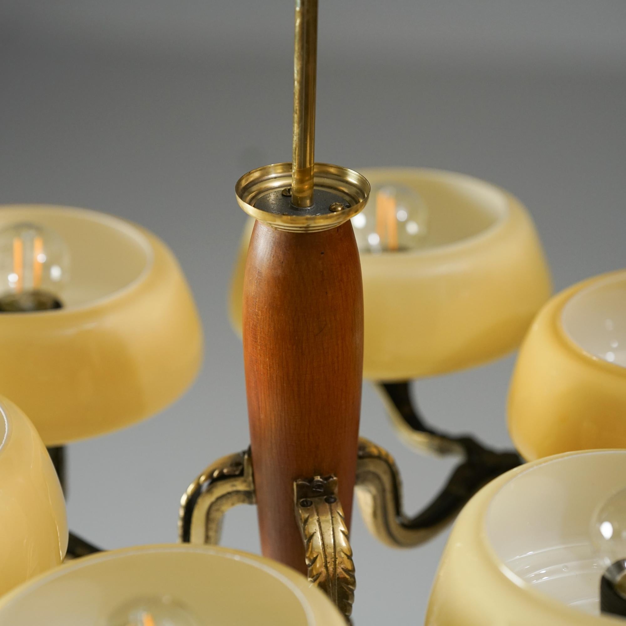 Scandinavo moderno Ciondolo Model 1855, Paavo Tynell, Taito Oy, anni '30 in vendita