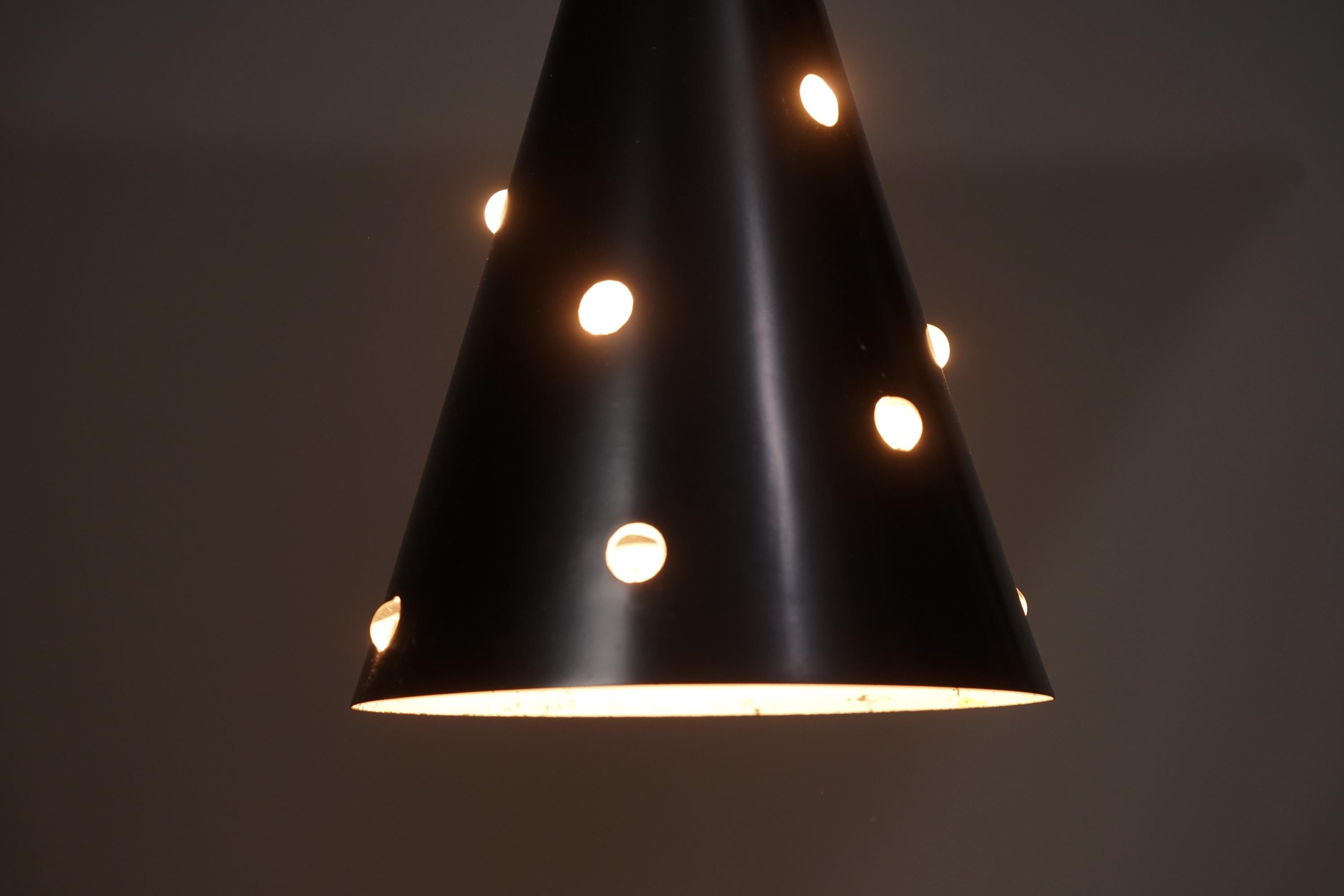 Scandinavo moderno Ciondolo modello K2-6 con altezza regolabile , Mauri Almari, Idman Oy, 1950/1960 in vendita