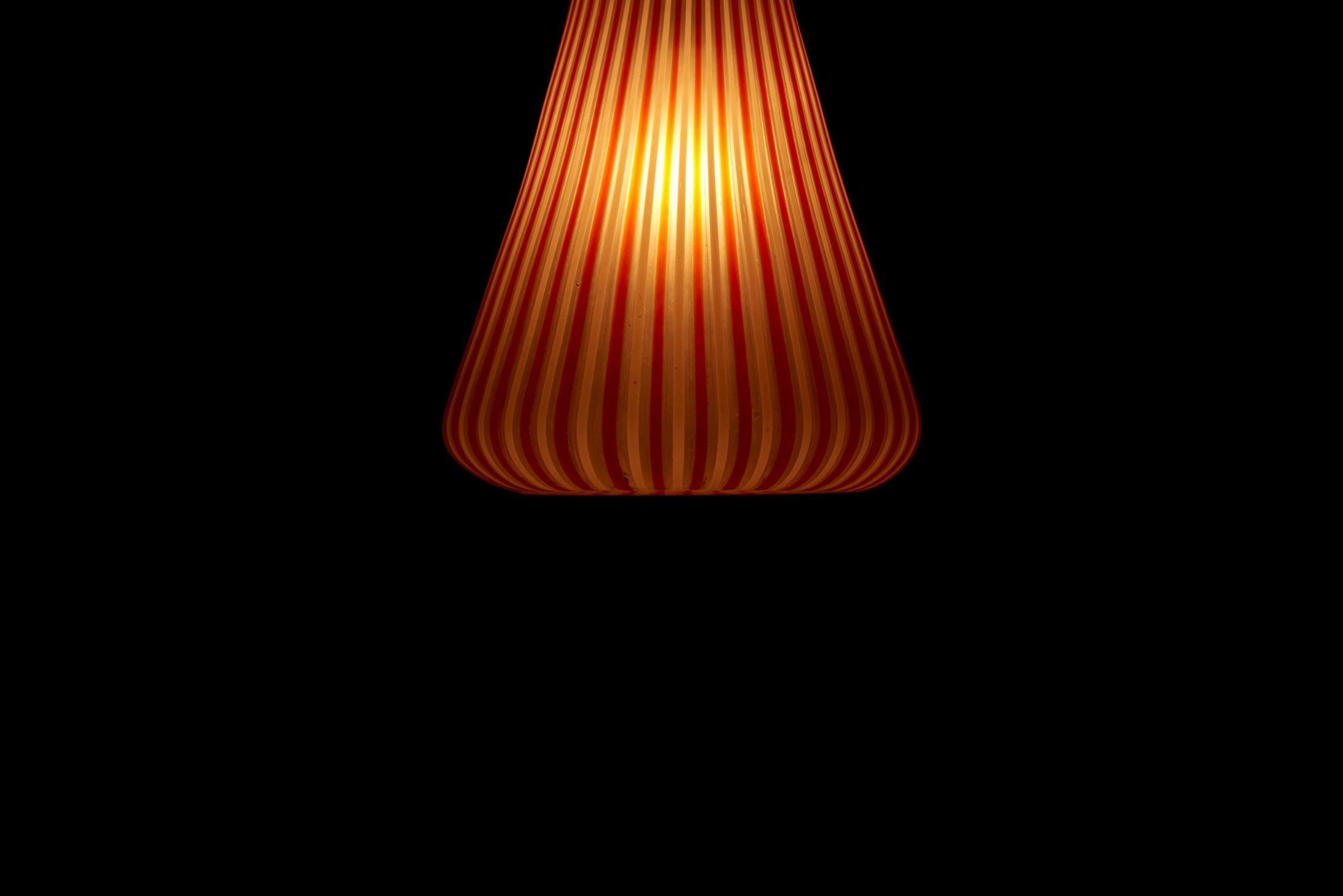 Pendant Murano Lamp in the Manner of Vignelli, Italy 1950s For Sale 3