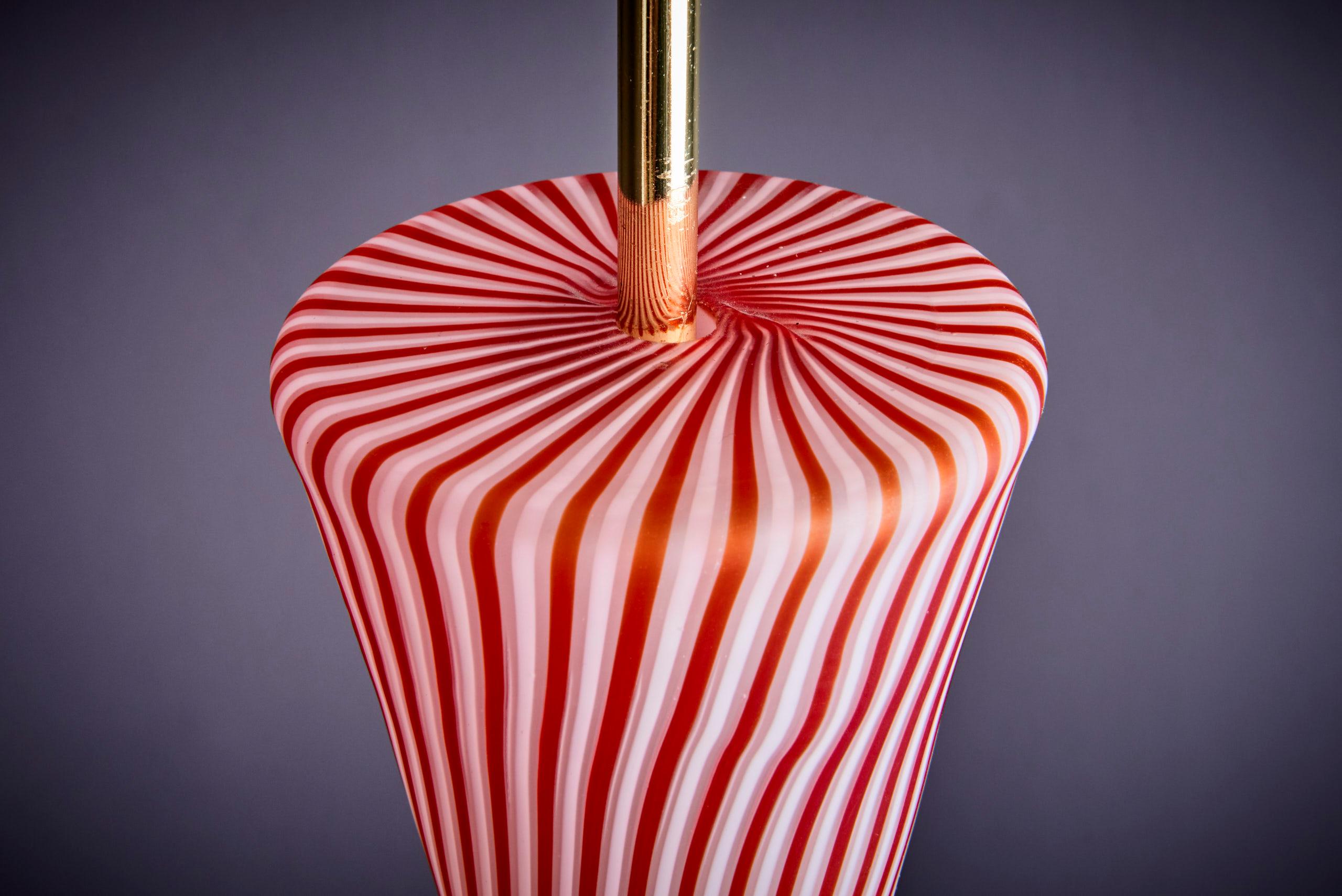 italien Lampe à suspension de Murano à la manière de Vignelli, Italie, années 1950 en vente