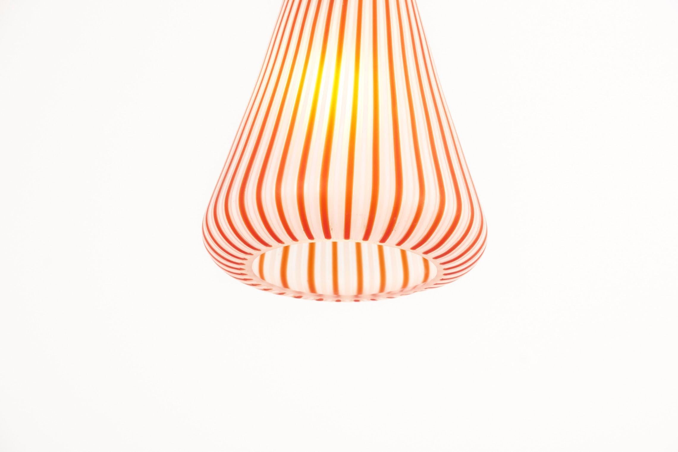 Pendant Murano Lamp in the Manner of Vignelli, Italy 1950s For Sale 1