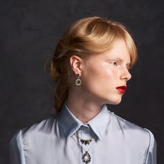 Pendant Necklace 18kt Yellow Gold with Round Peridots and Pear Graduated Iolites