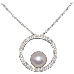 Pendant Necklace Cultured Pearl White Diamonds White Gold 18 Karat